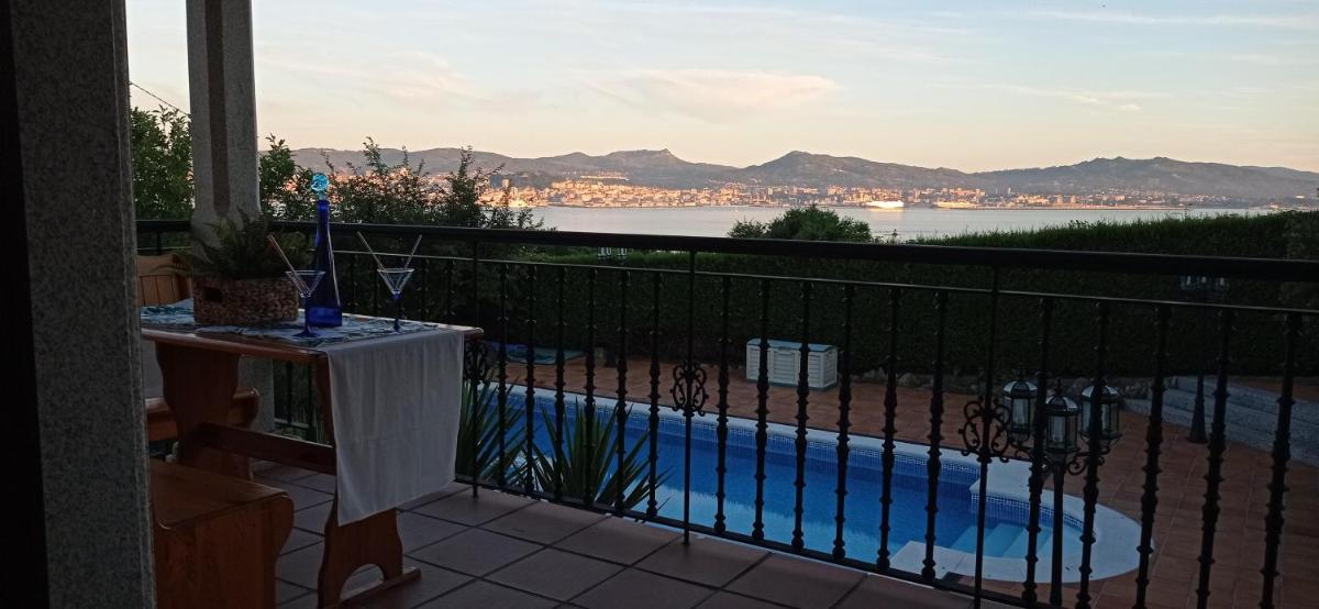 Itxi y Jamin - Chalet con vistas a la Ria de Vigo photo 3