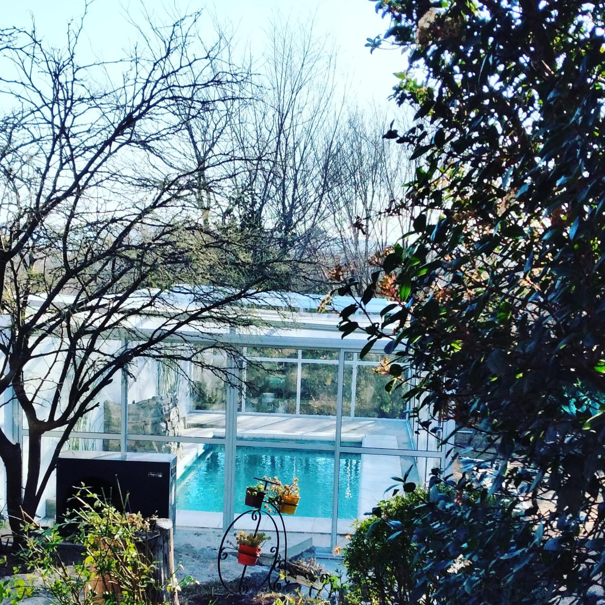 Altos del Pucara Piscina Climatizada vista a las sierras juegos Huerta Orgánica