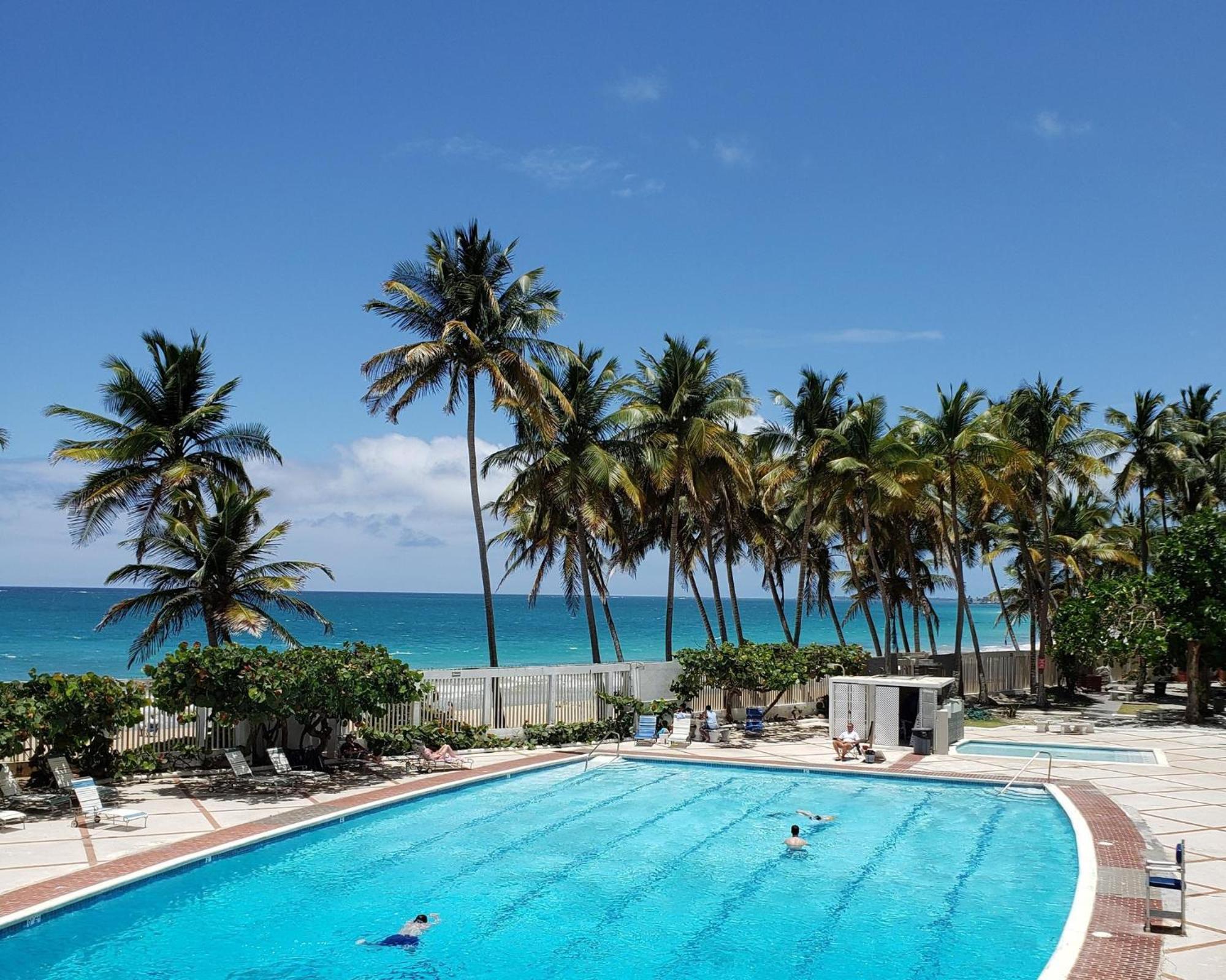 KASA Ocean Breeze - Cabana Studio Apartment BEACHFRONT CONDO POOL - Property Image 32