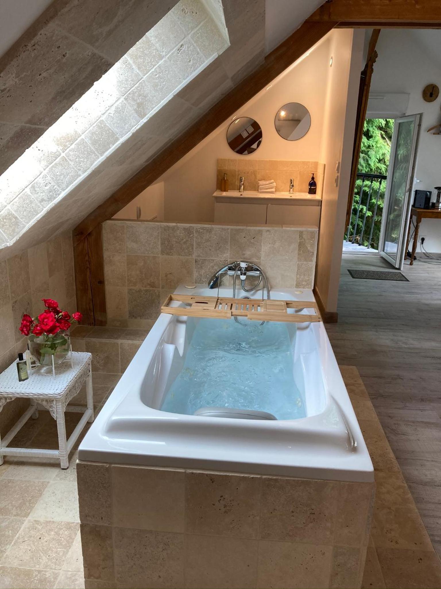 A 2 heures de Paris, Loft Romantique de 55 m2 en pleine nature entre campagne et mer view 3