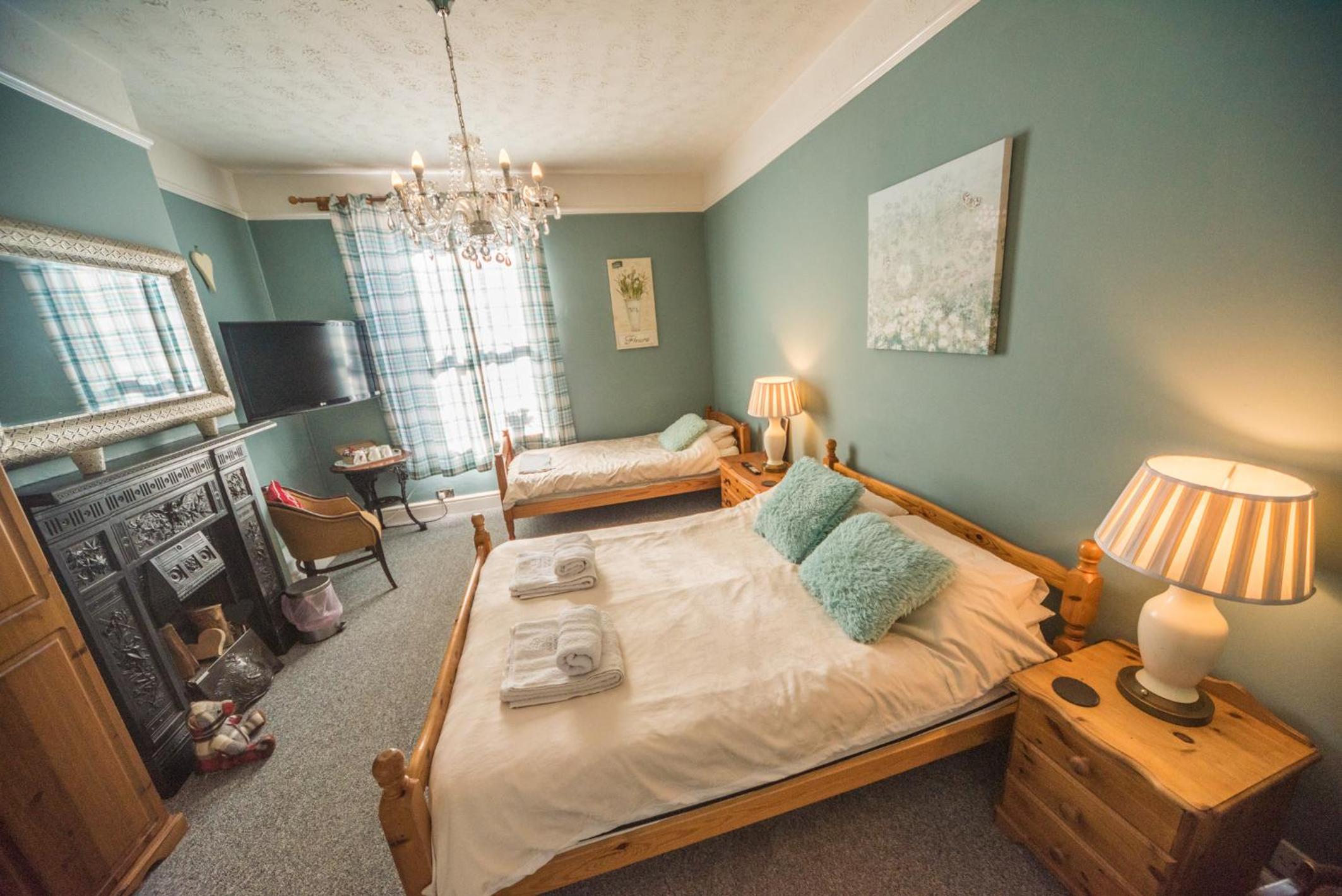 Compton Guest House
