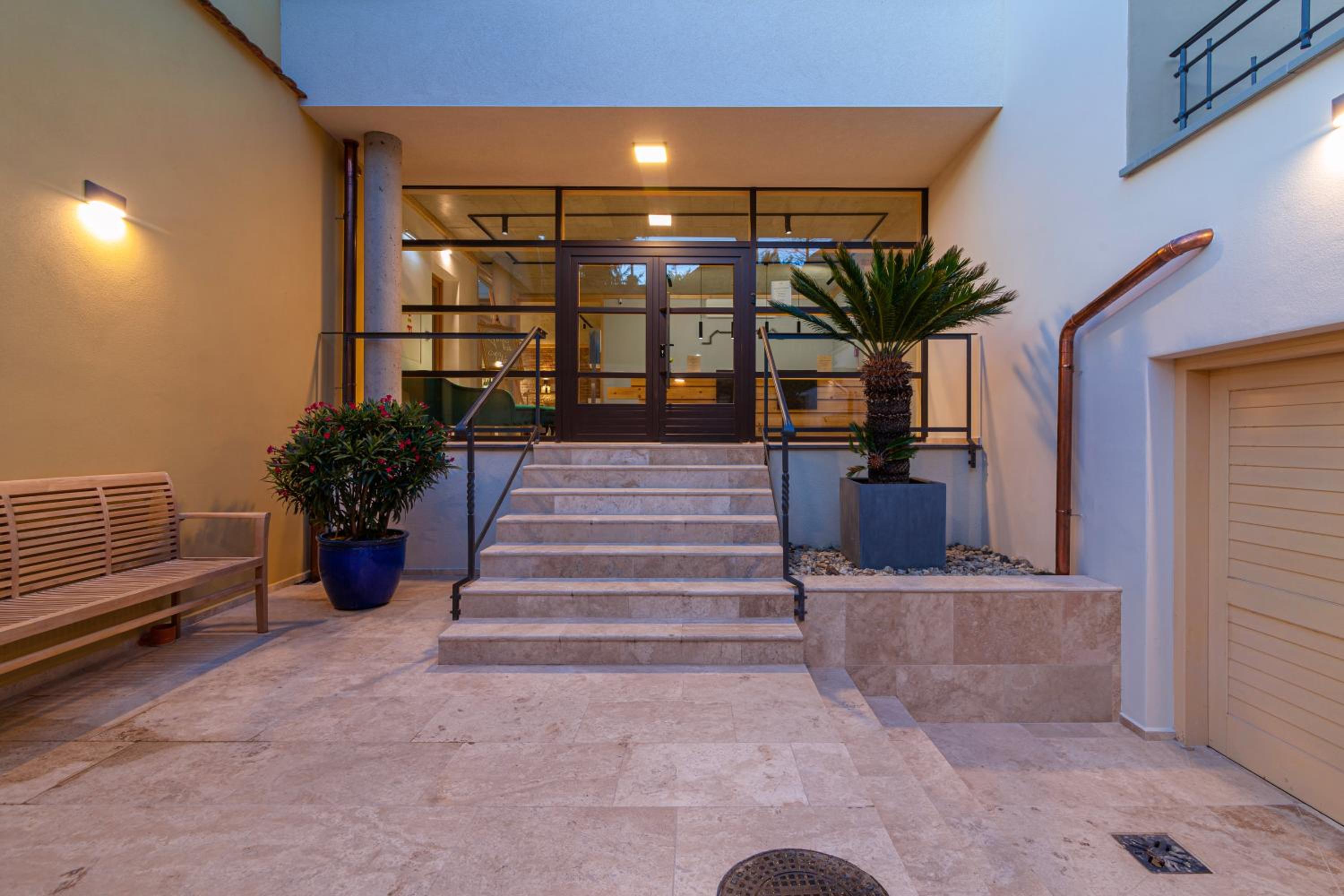 Photo 21
