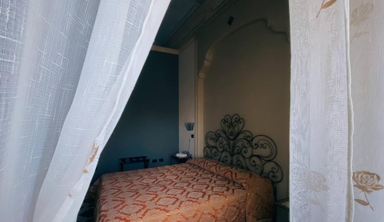 Palazzo Gambuzza, photo 57