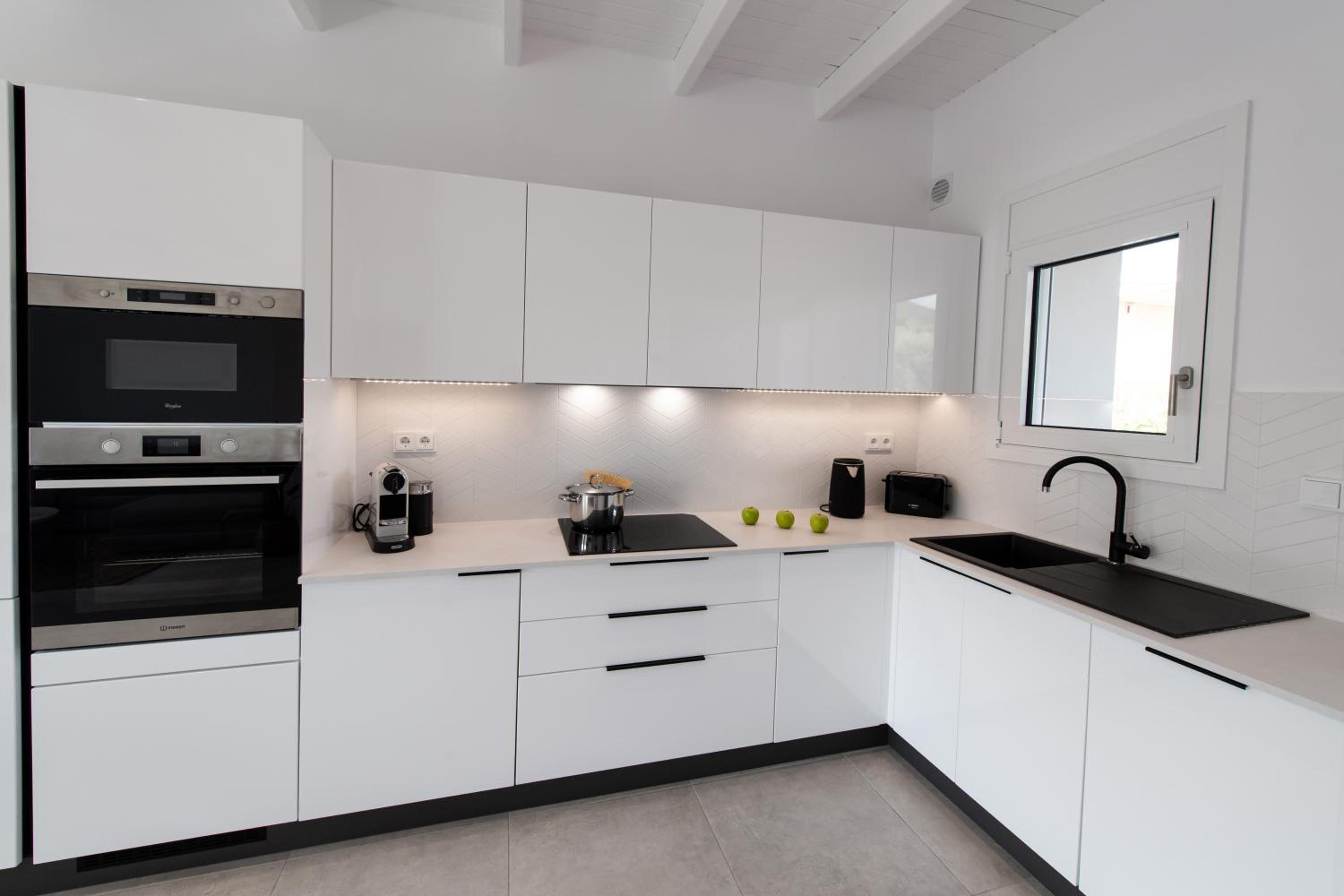 Summer Vibes Tsoukalades photo 3