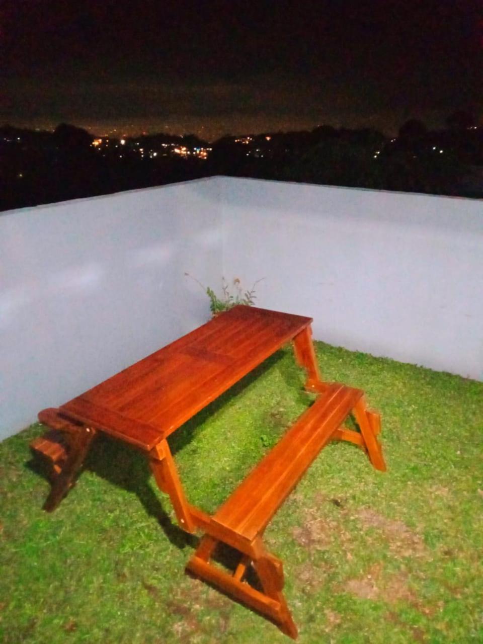 Villa Lembang Syariah near park & Zoo view 4