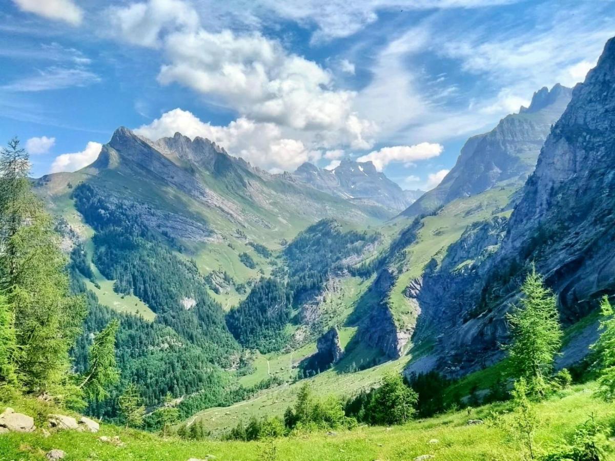 Hotel Ecrin balneo sauna à Thollon - Image 1