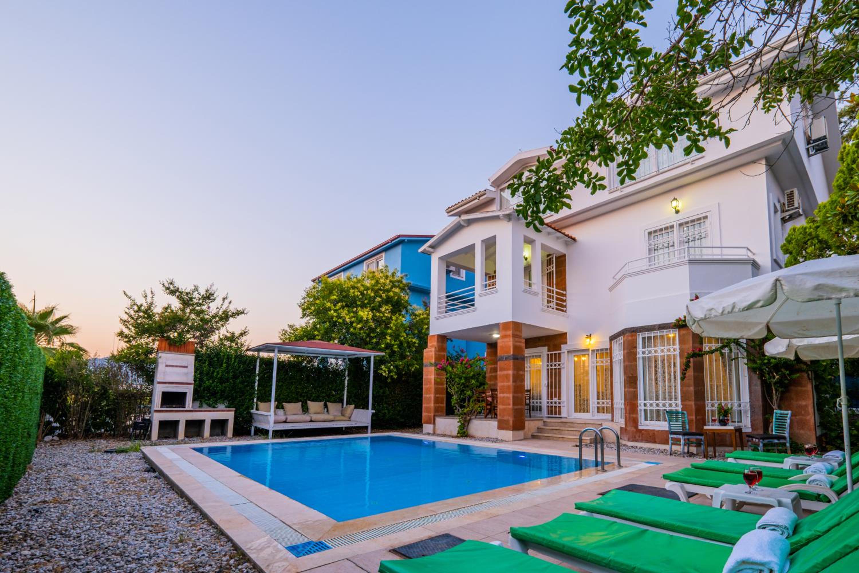 Infinity Beyaz Villa view 4