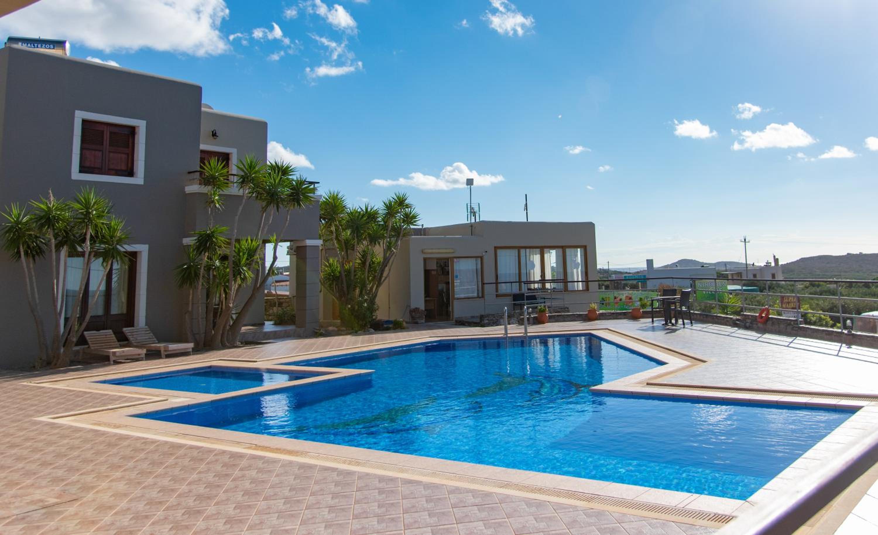 Nireides villas 'TOP DESTINATION' view 3