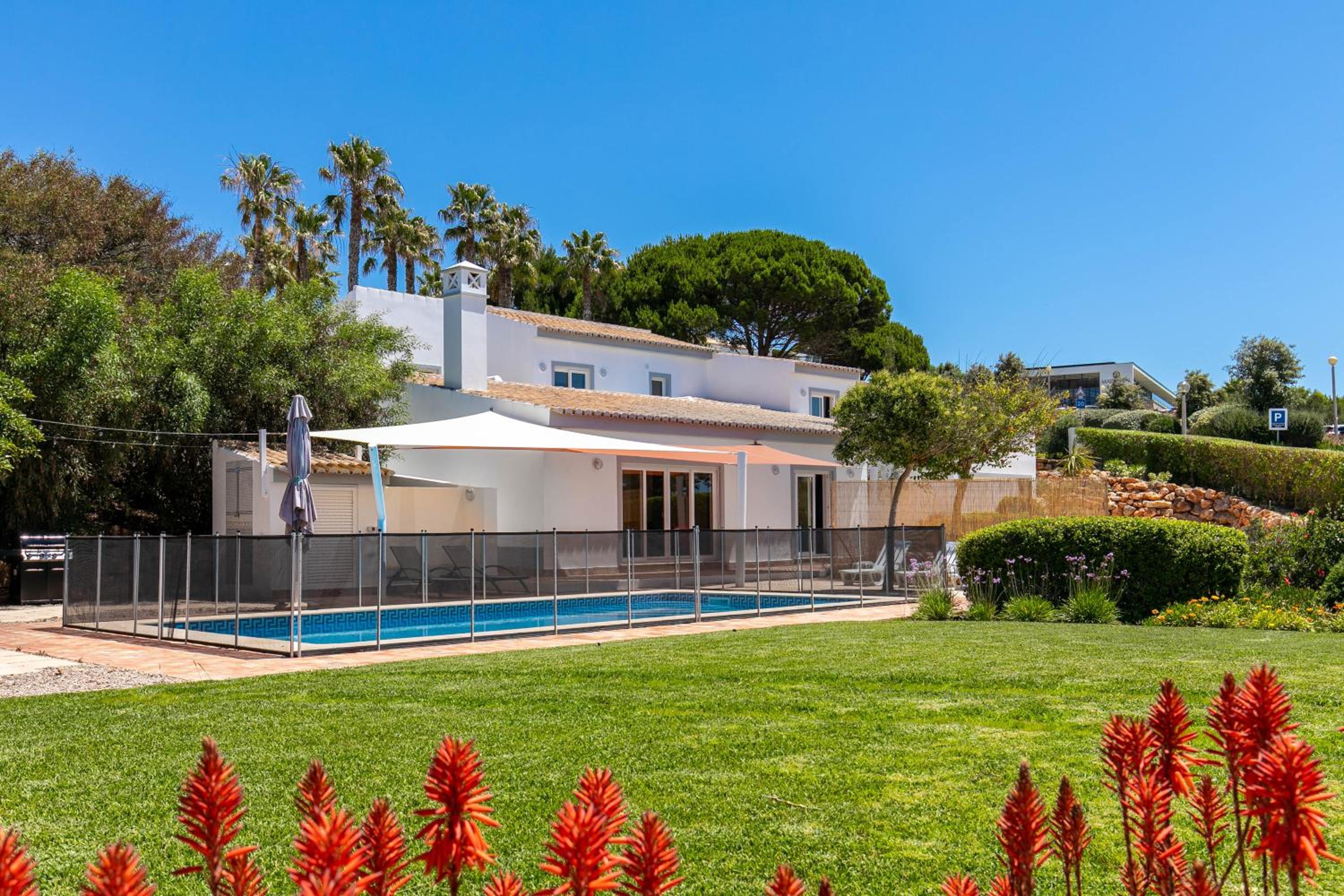 Beach Villa - oceanfront villa Martinhal view 4