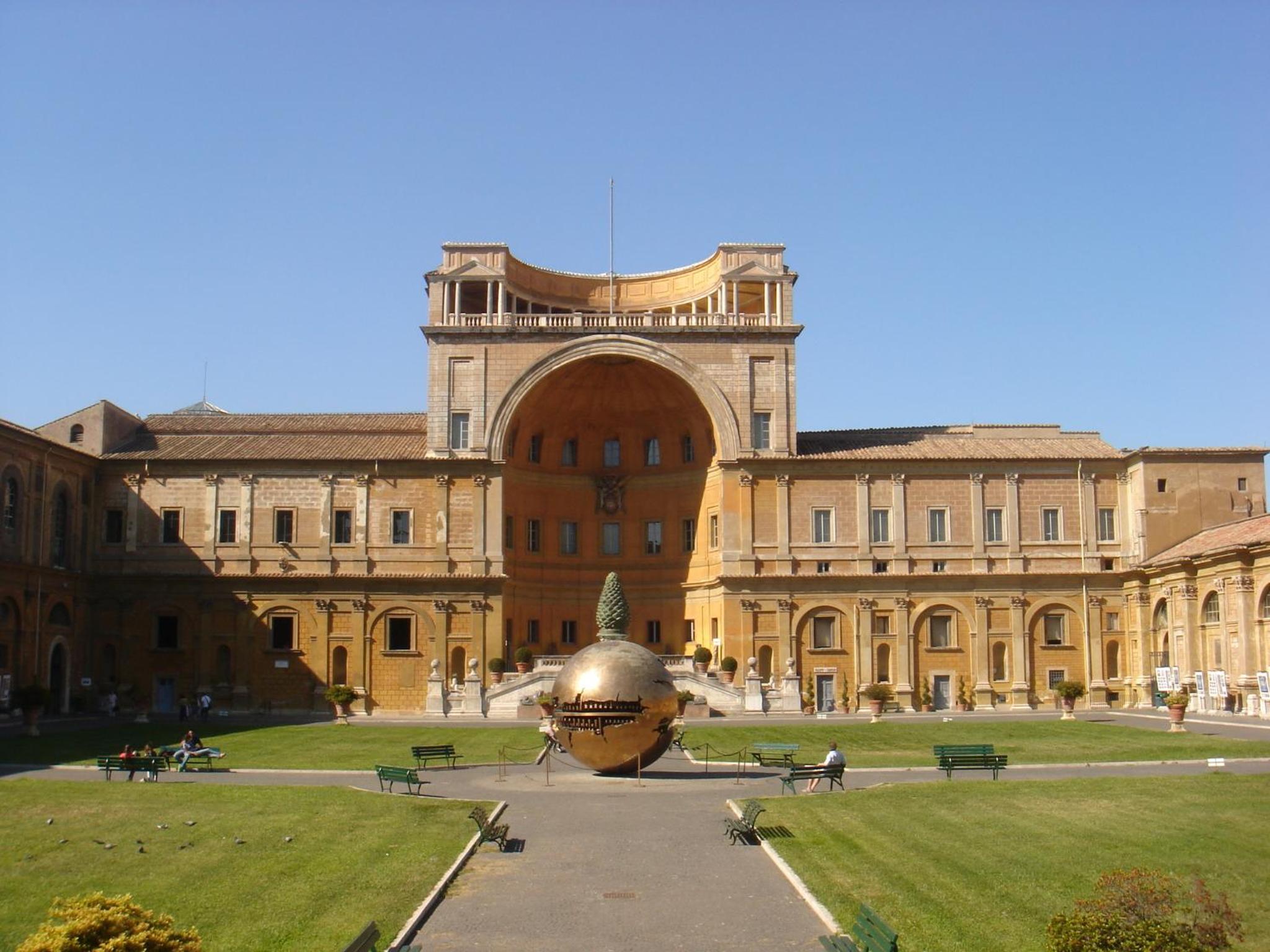Le Piazze Di Roma
