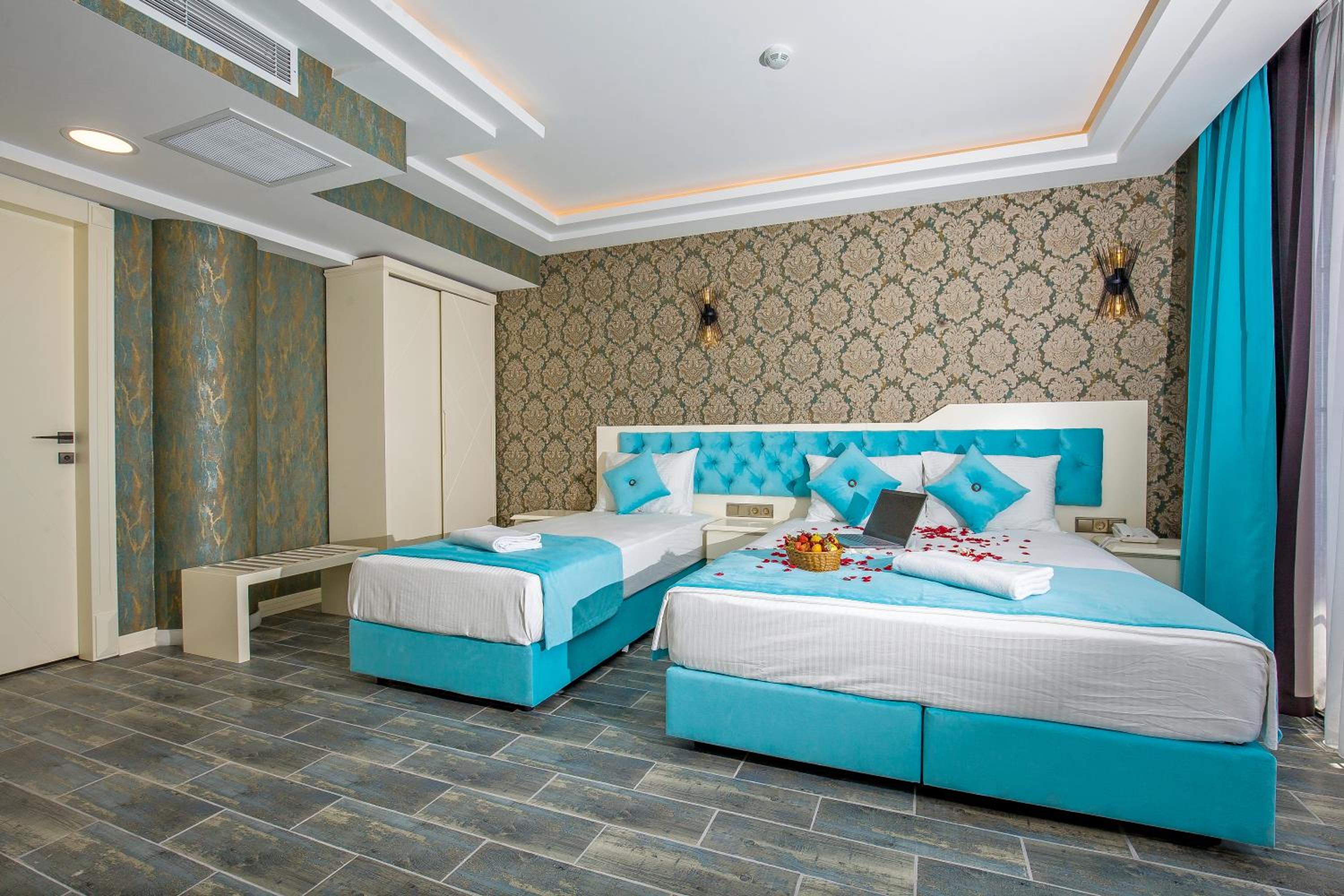 The Lea Hotel - Image 5