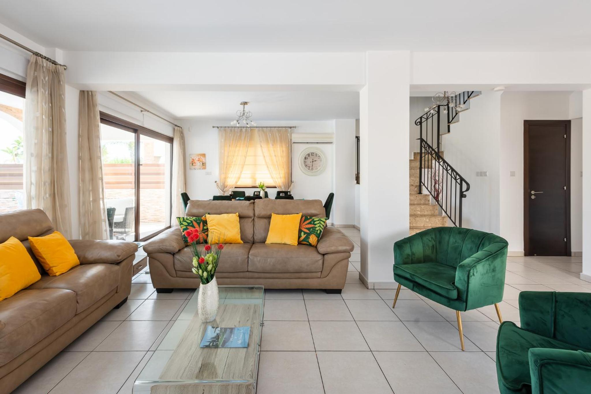 Sea Front Oceanus H3 by Ezoria Villas