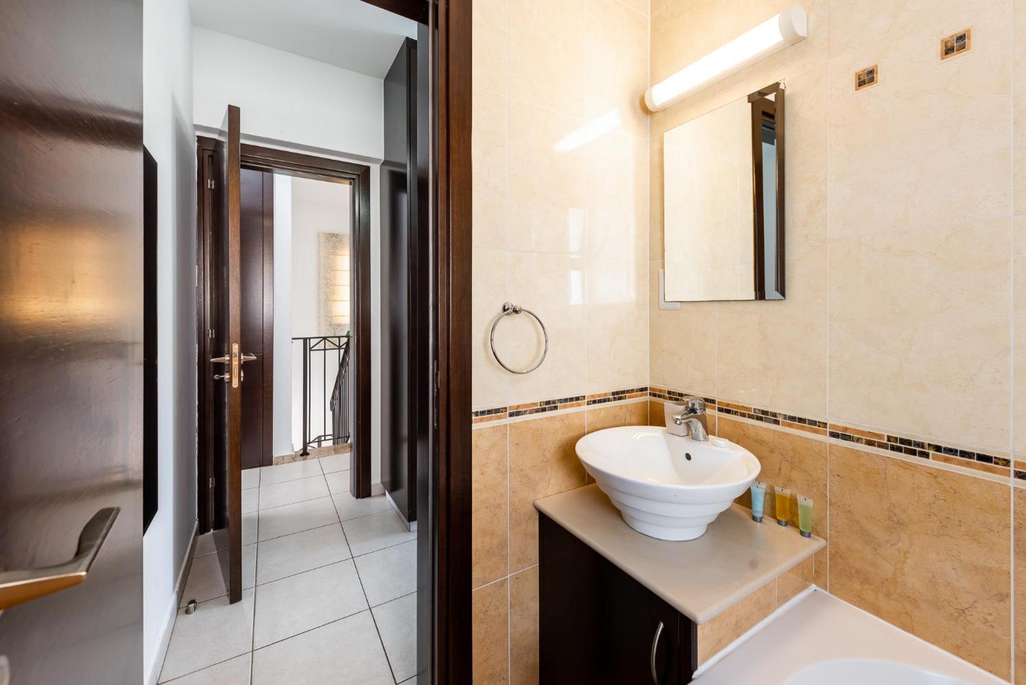 Sea Front Oceanus H3 by Ezoria Villas