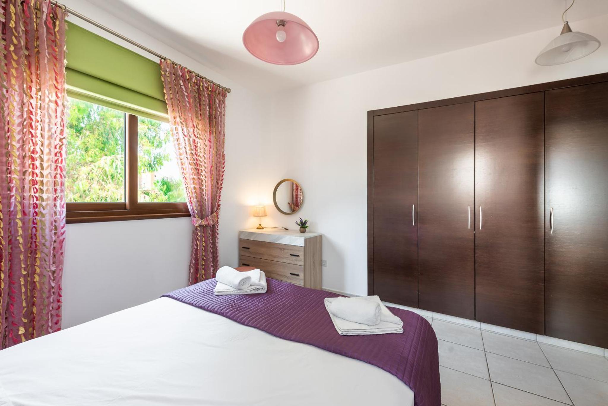 Sea Front Oceanus H3 by Ezoria Villas