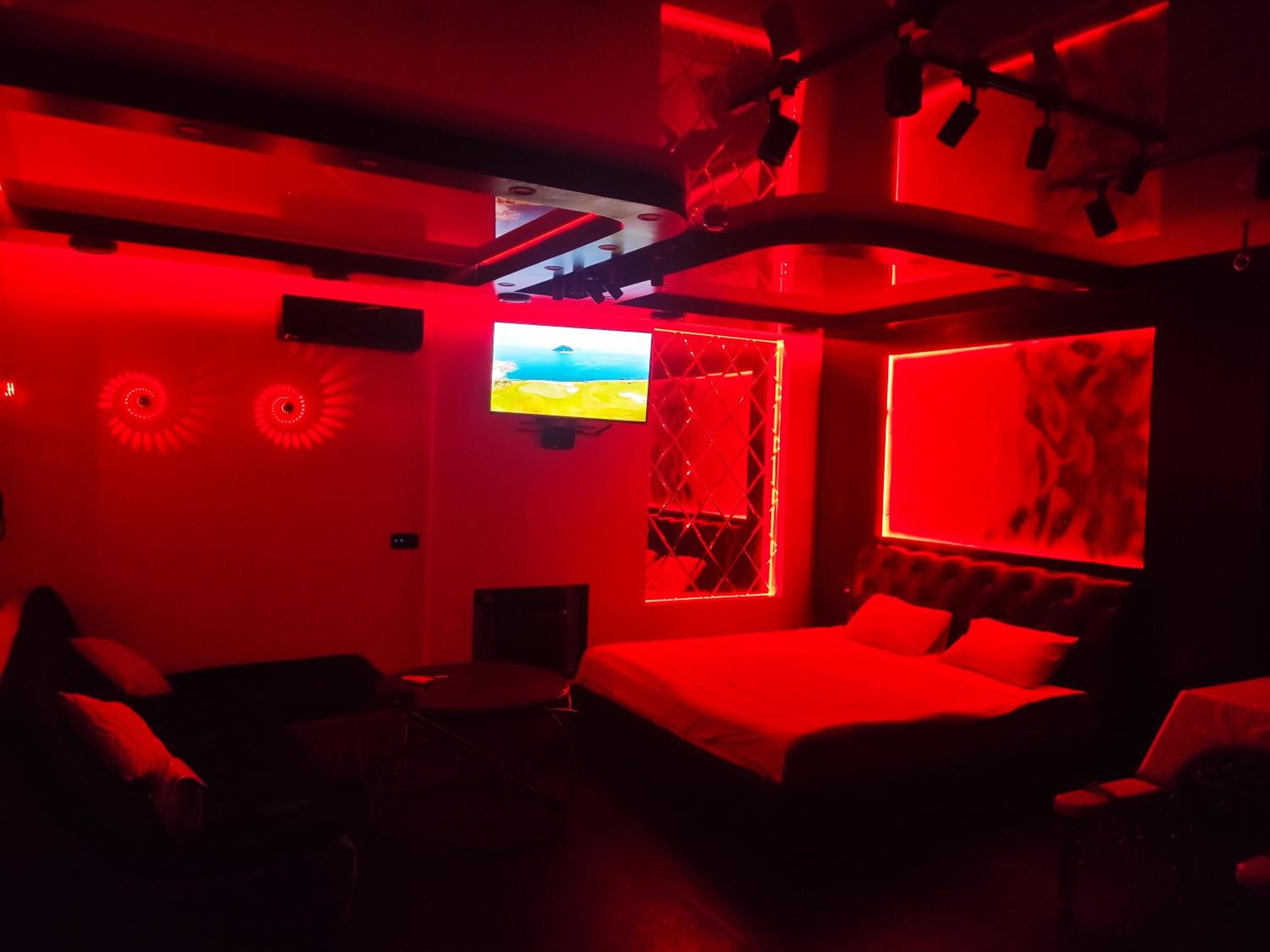 "DREAM ROOM" Тематические апартаменты Харьков! Цоколь!