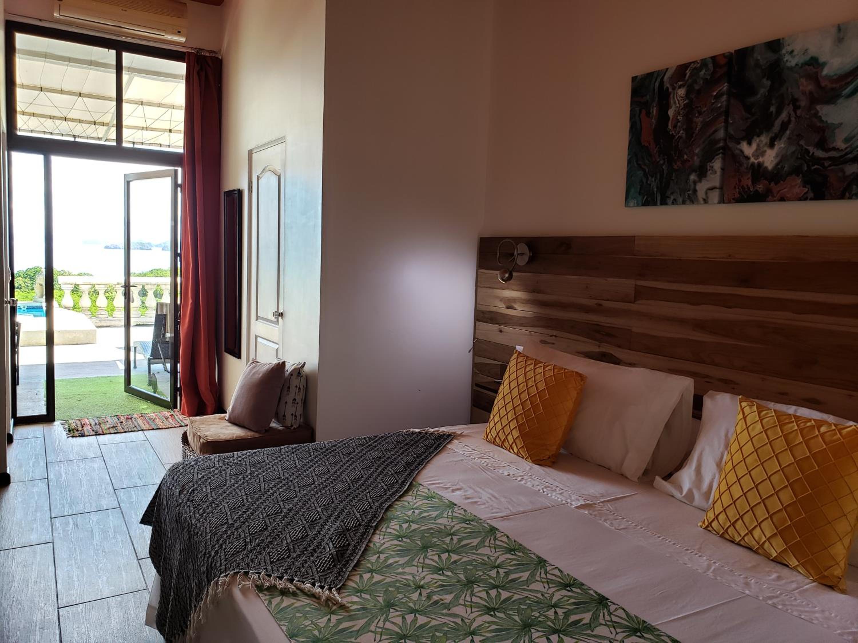 Pura Vista Hotel