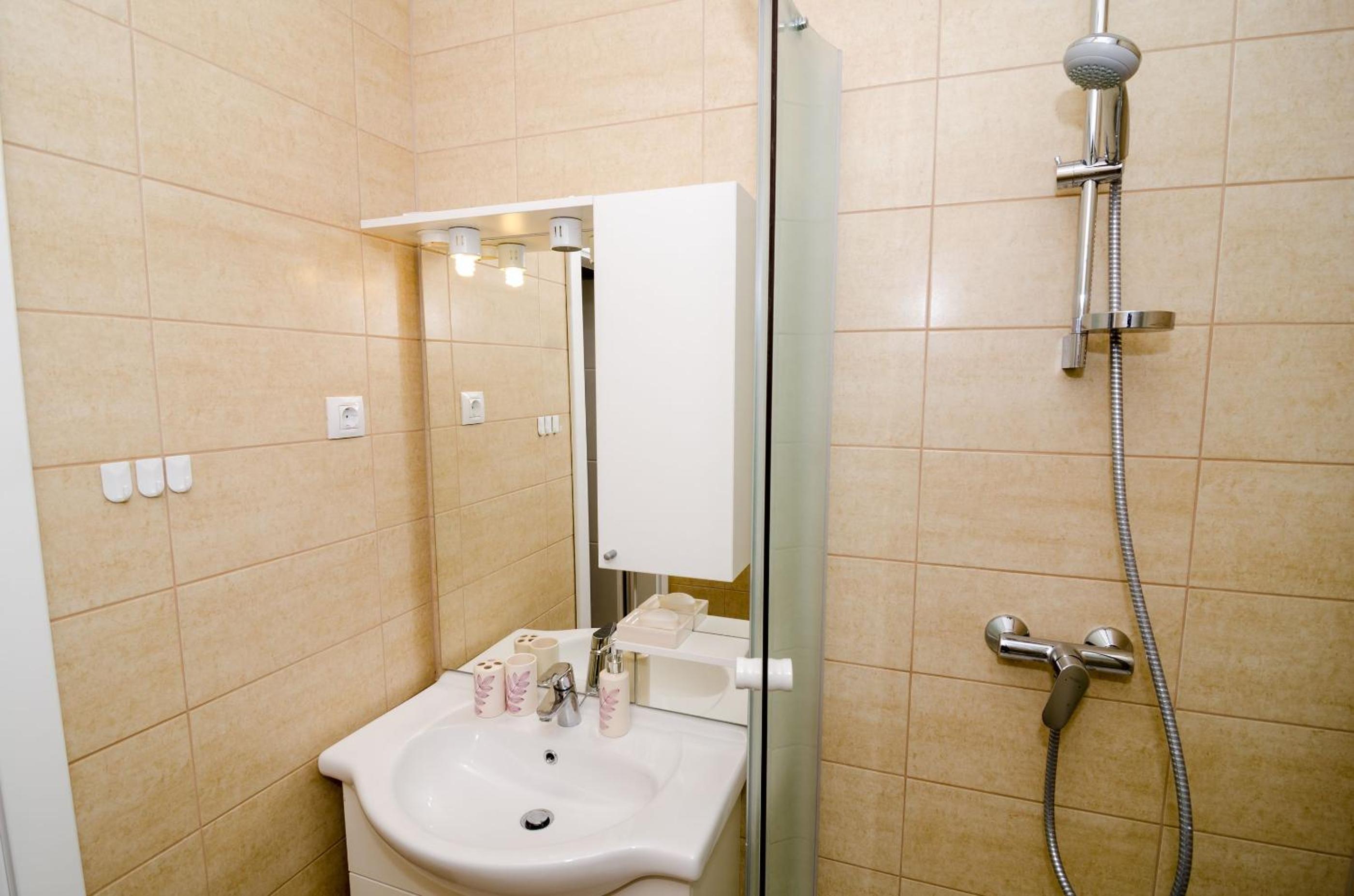 Apartment Ira