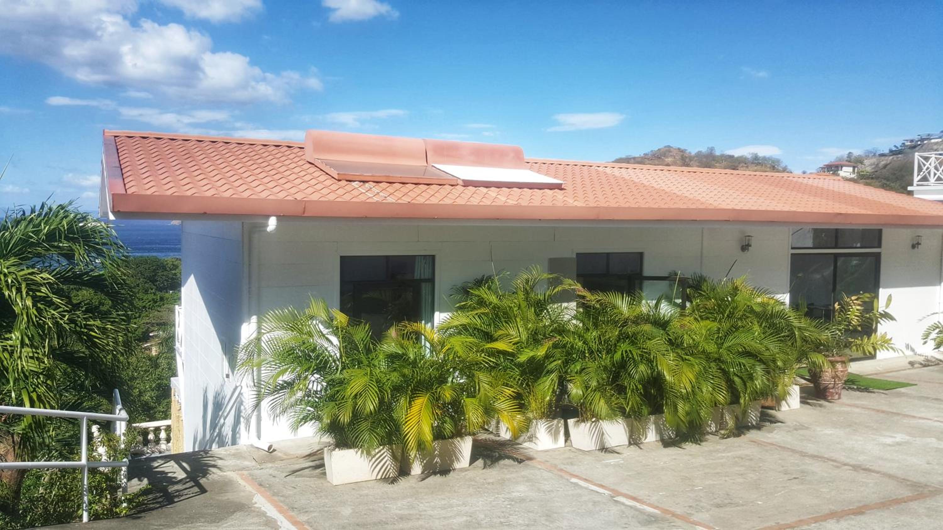 Pura Vista Hotel