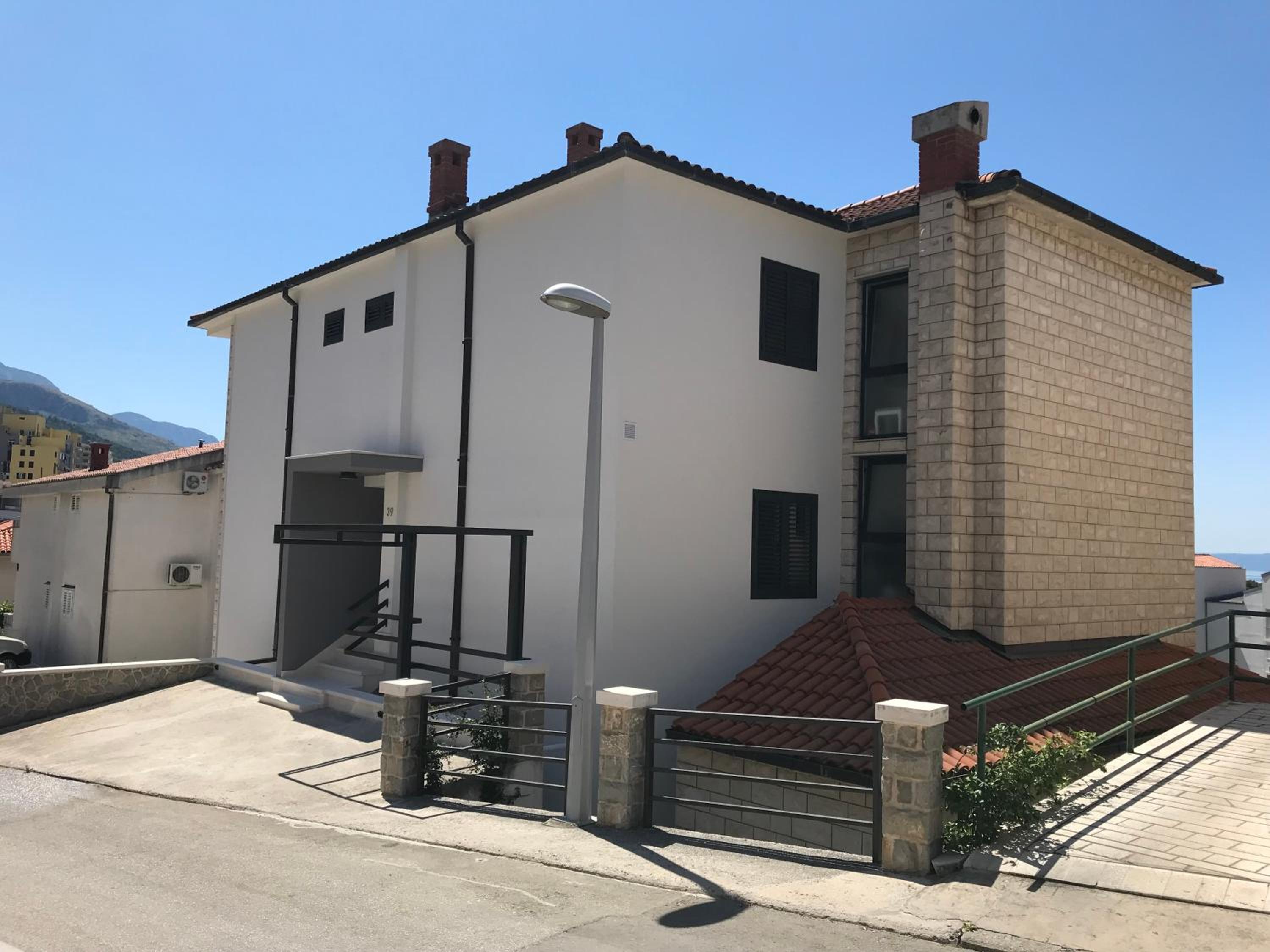 Apartments Tonkita with jacuzzi