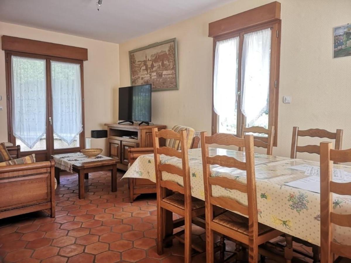 Gite Mimosa - 6 people in the heart of the Dordogne view 2