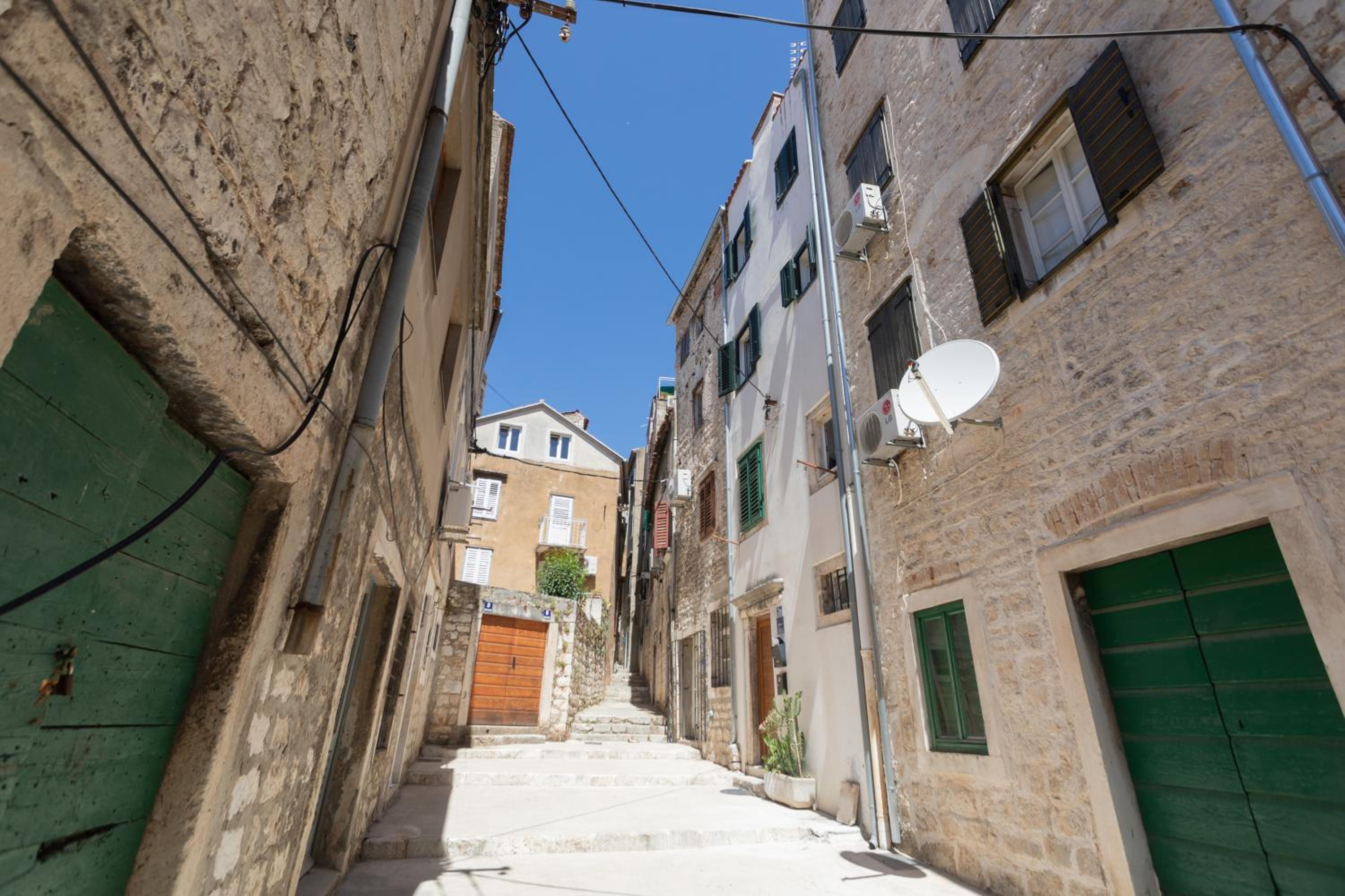 Apartment Libra downtown Šibenik view 2
