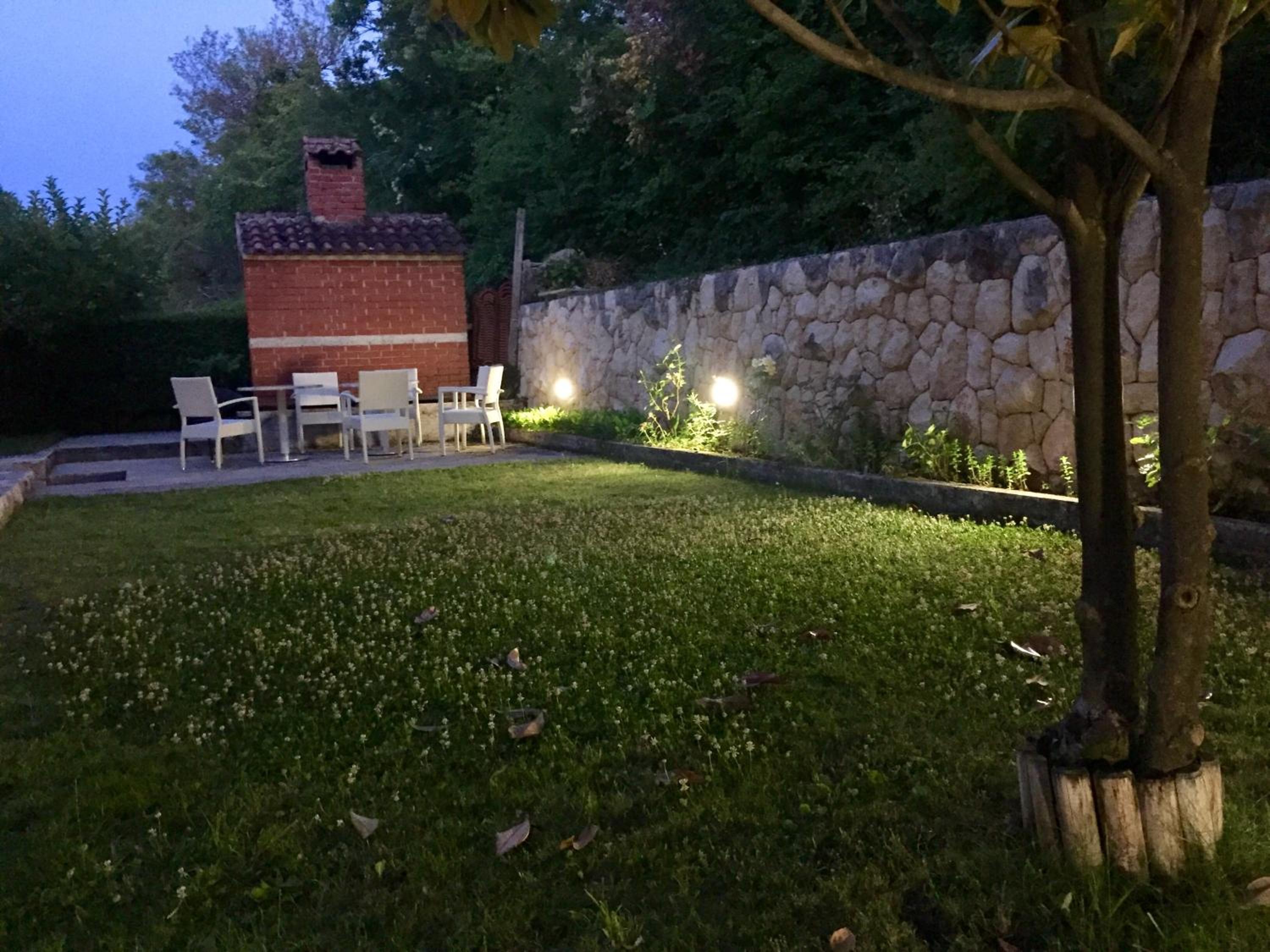 Photo 34