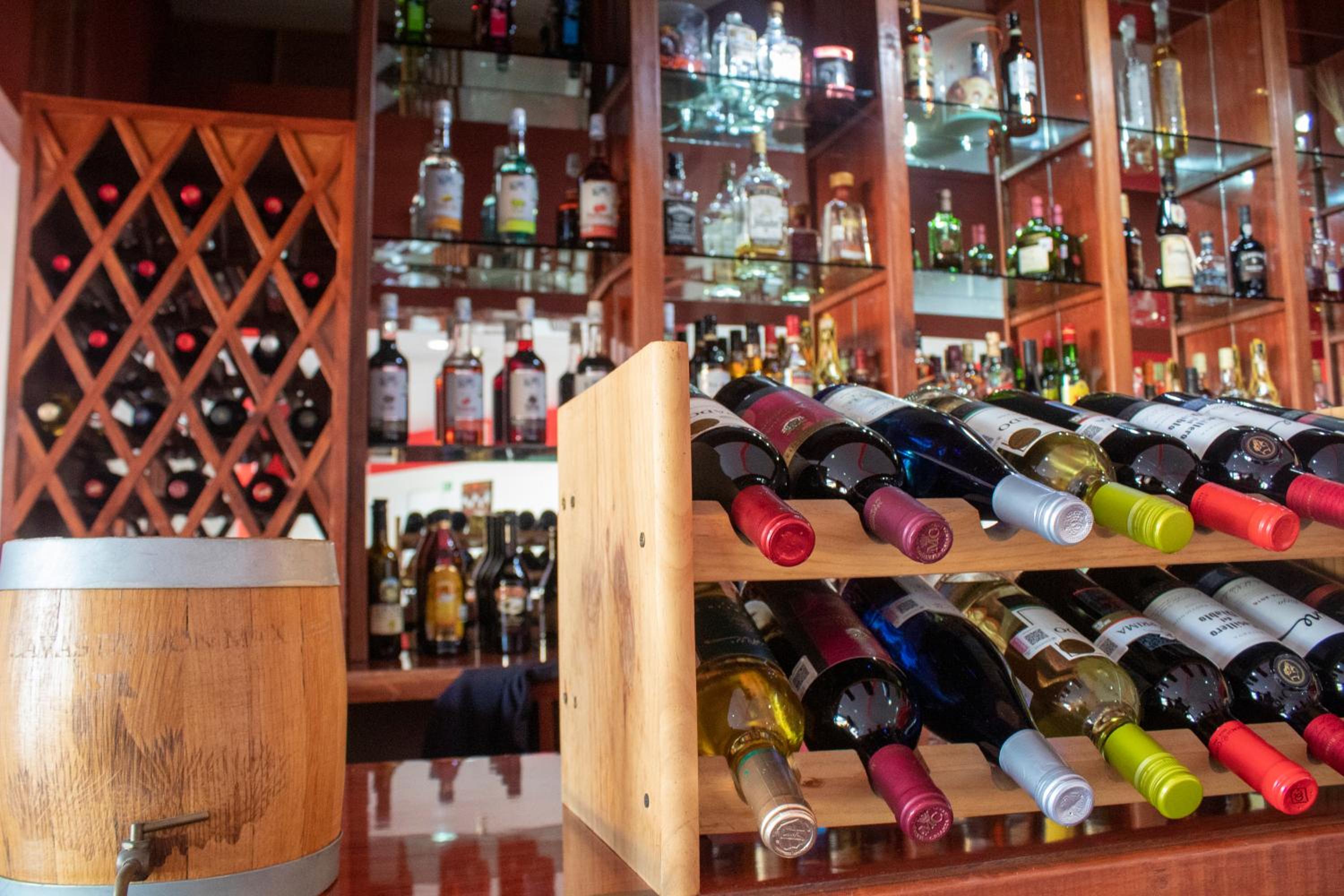 bar