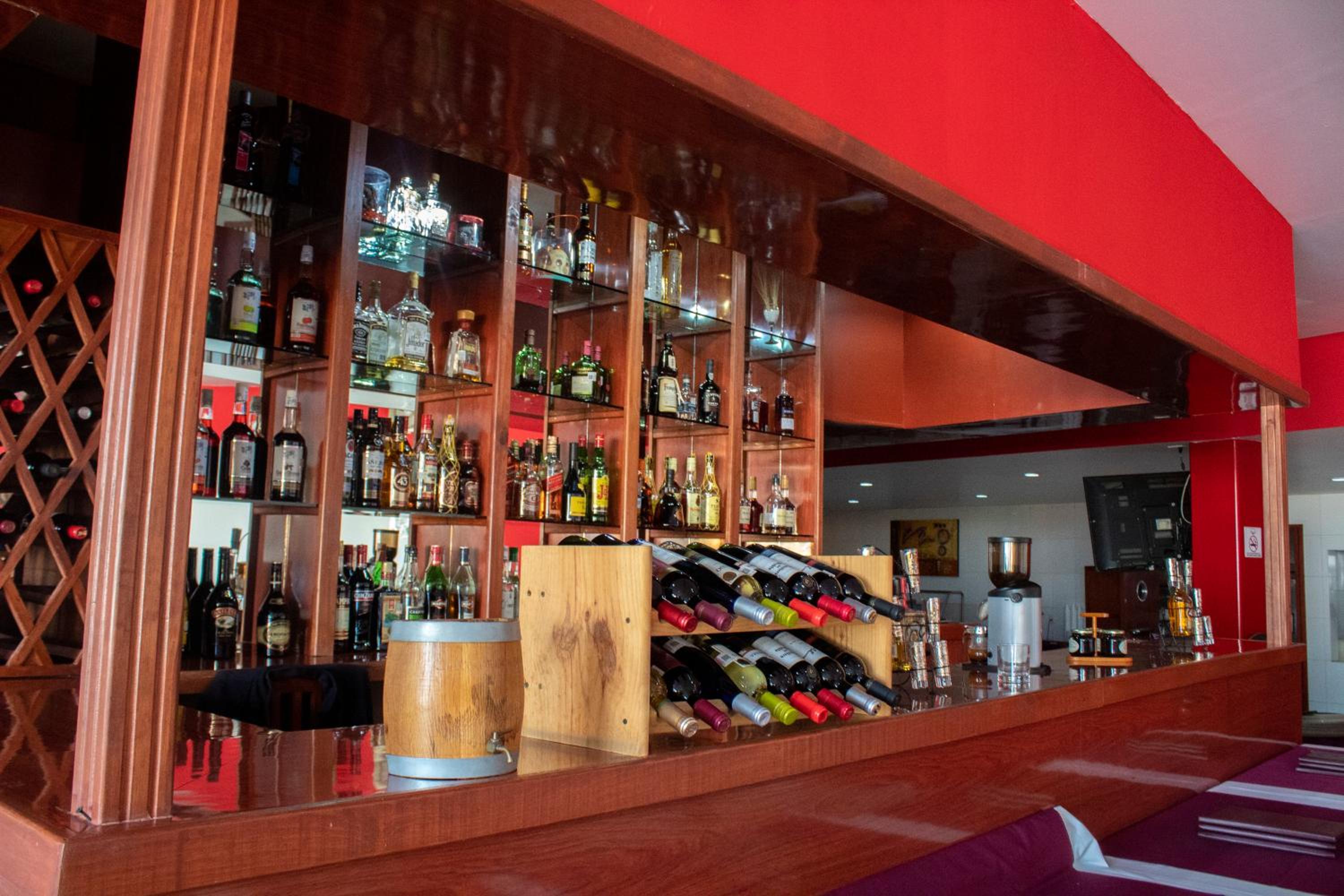 bar