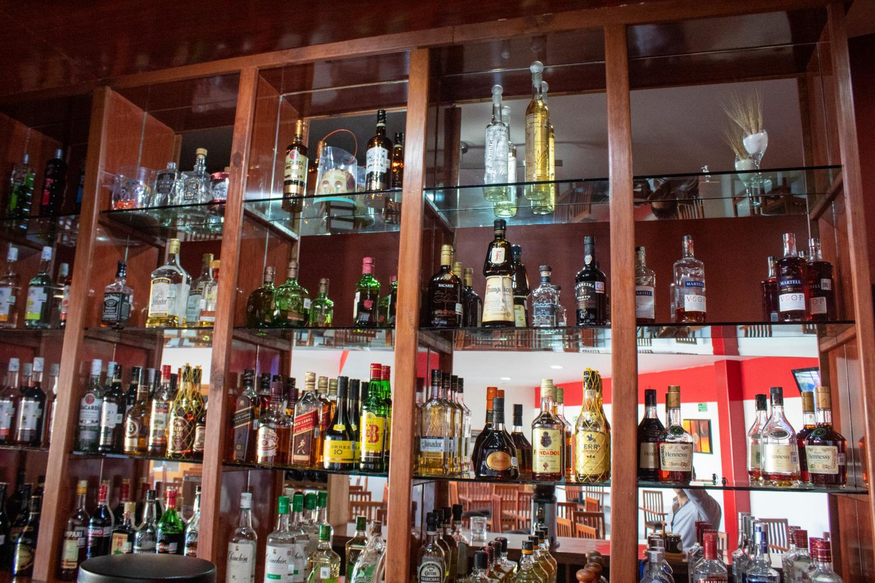 bar