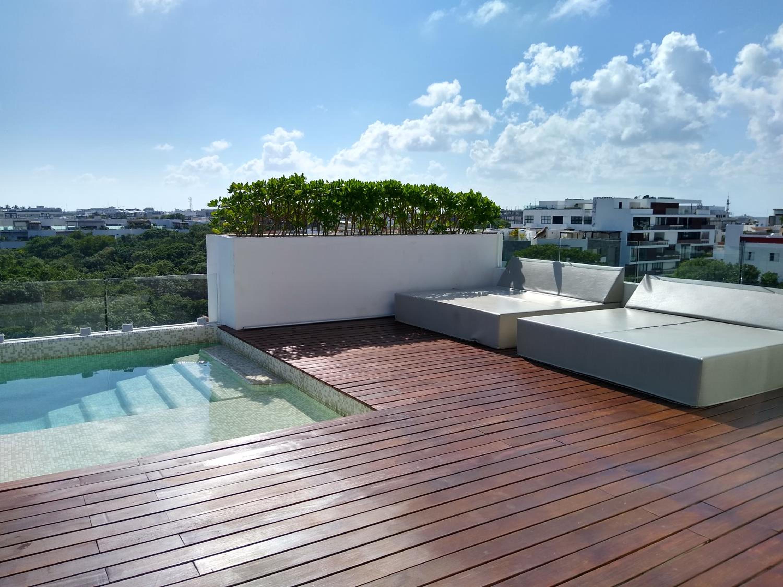 Luxurious Charming Studioterrace With Poolgym view 4