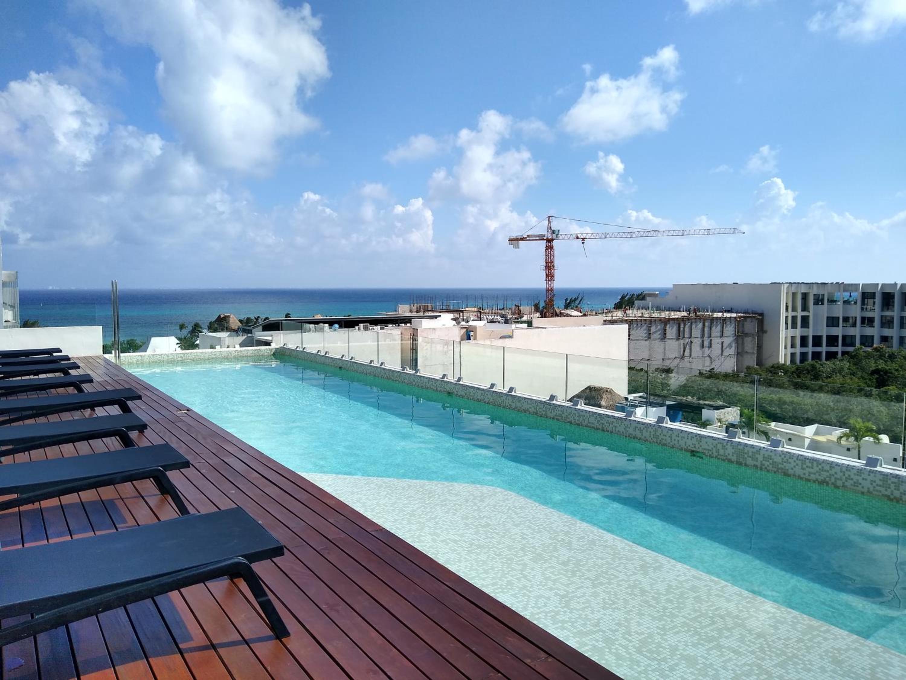 Luxurious Charming Studioterrace With Poolgym view 5