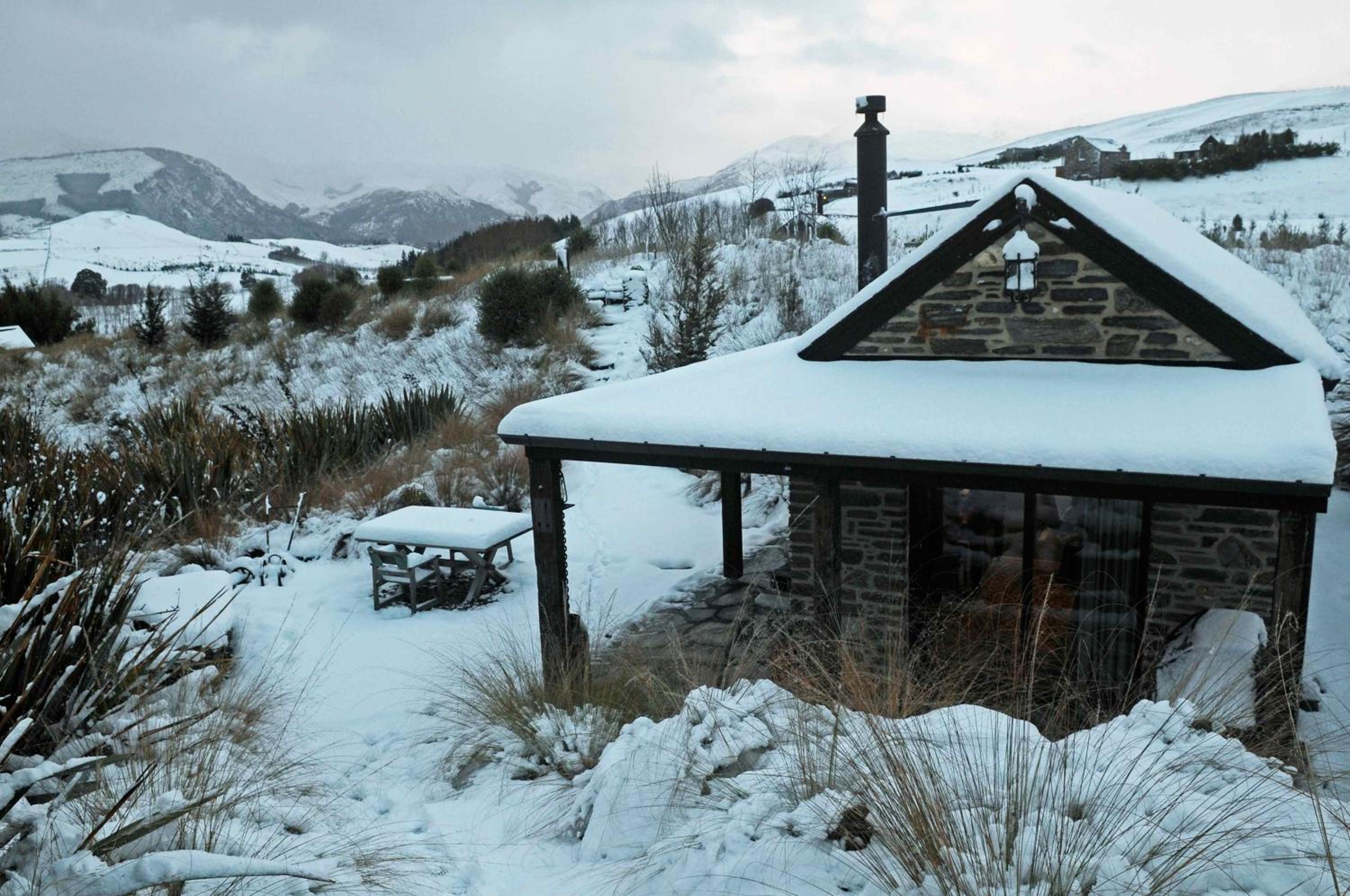 Hawkridge Chalet - Honeymooners Chalet view 3