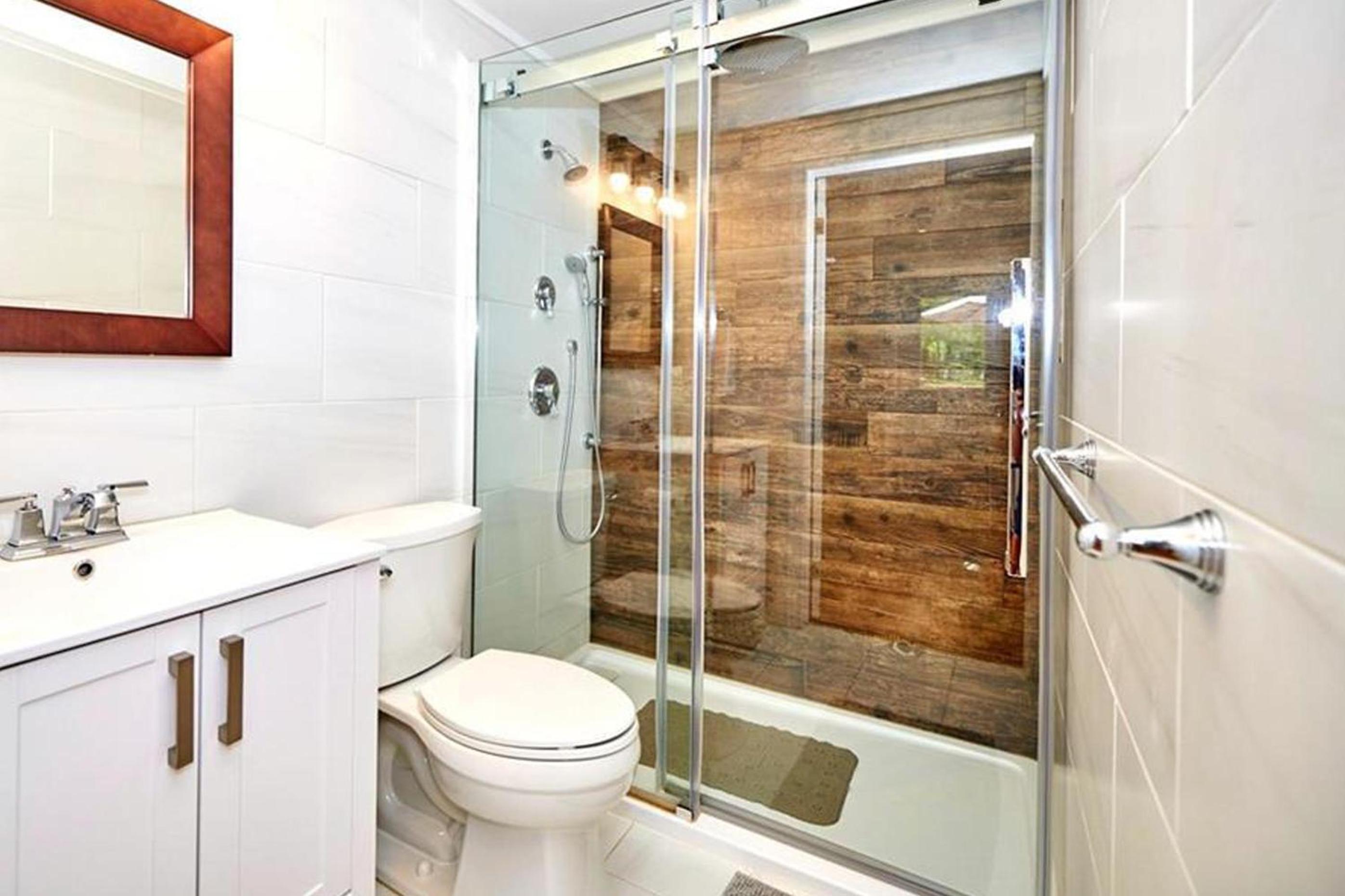 Maple Tree Cottage License  058-2022 - Property Image 7