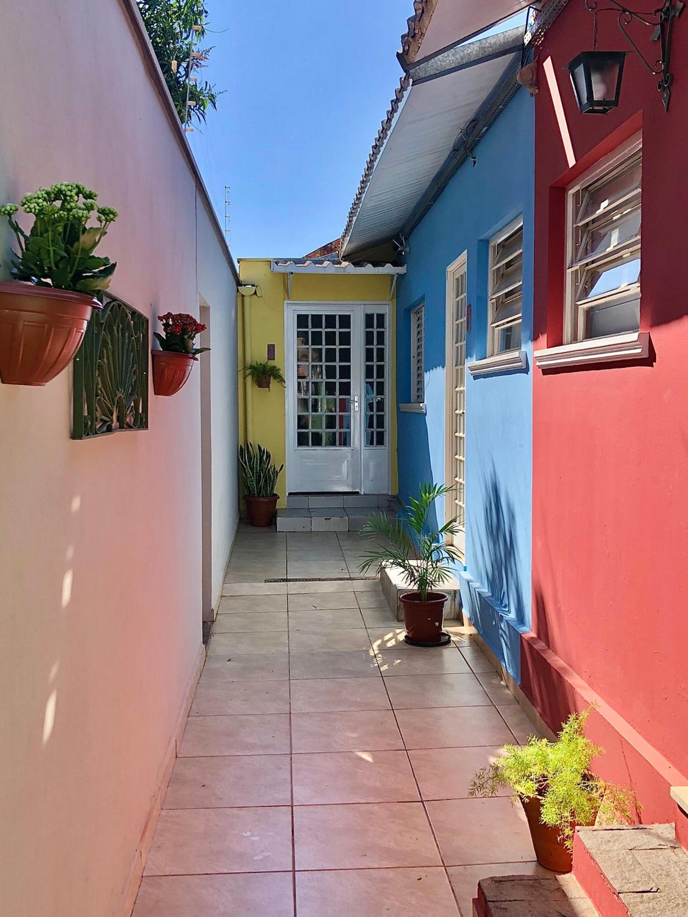Casa com ótima localização