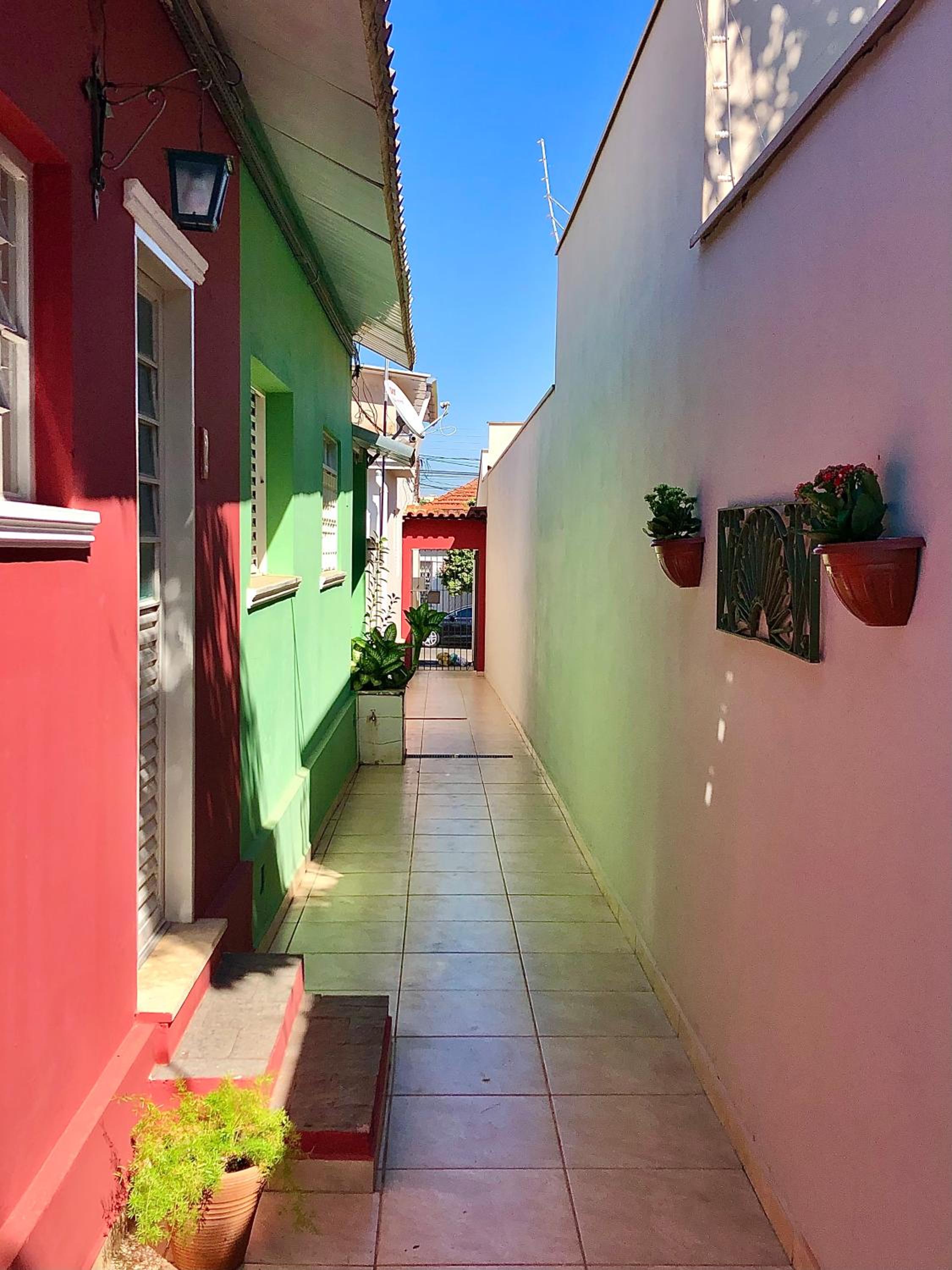 Casa com ótima localização