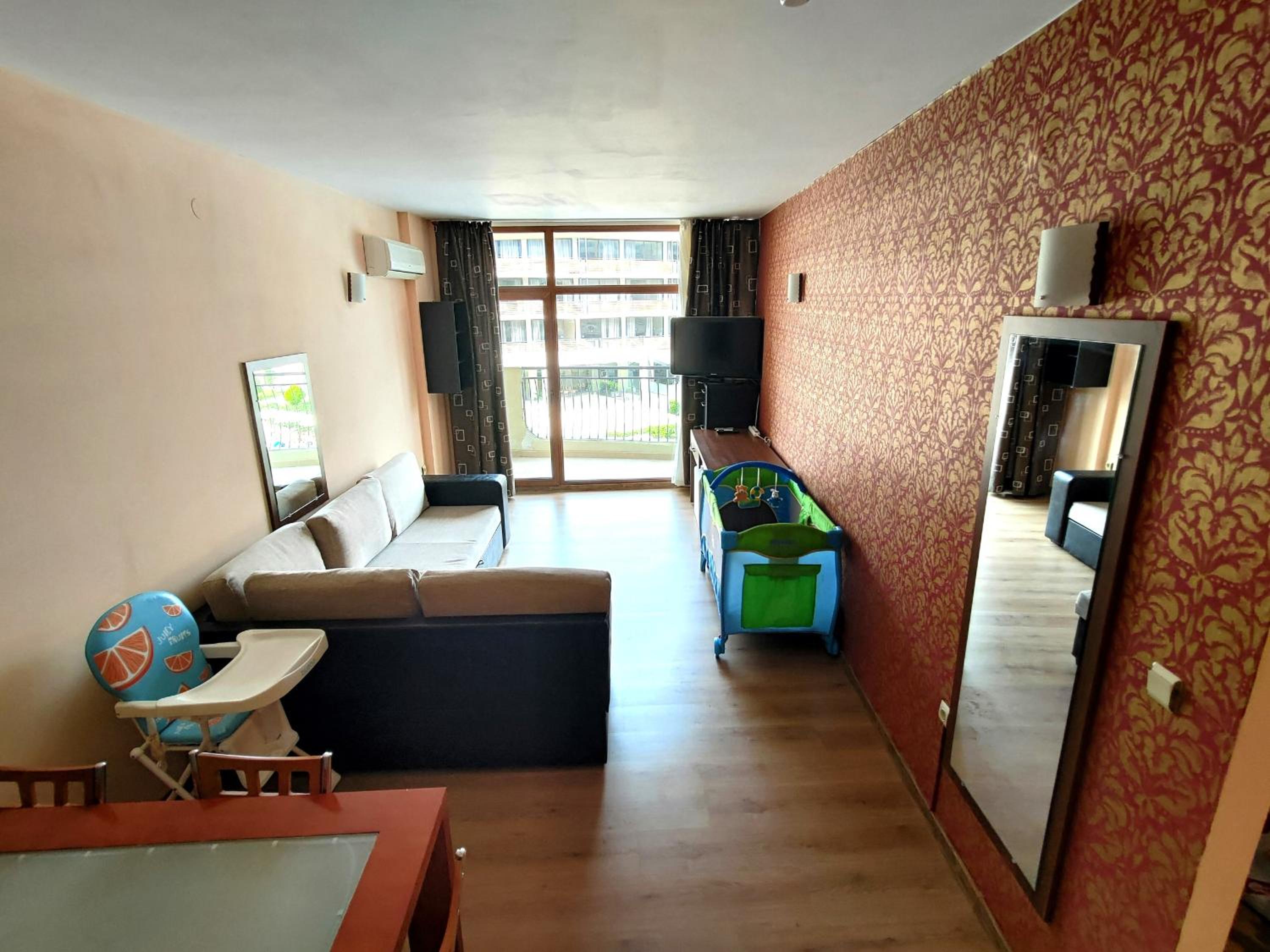 Grenada.Suite.tonight.1 bedroom.pool view.300m to beach