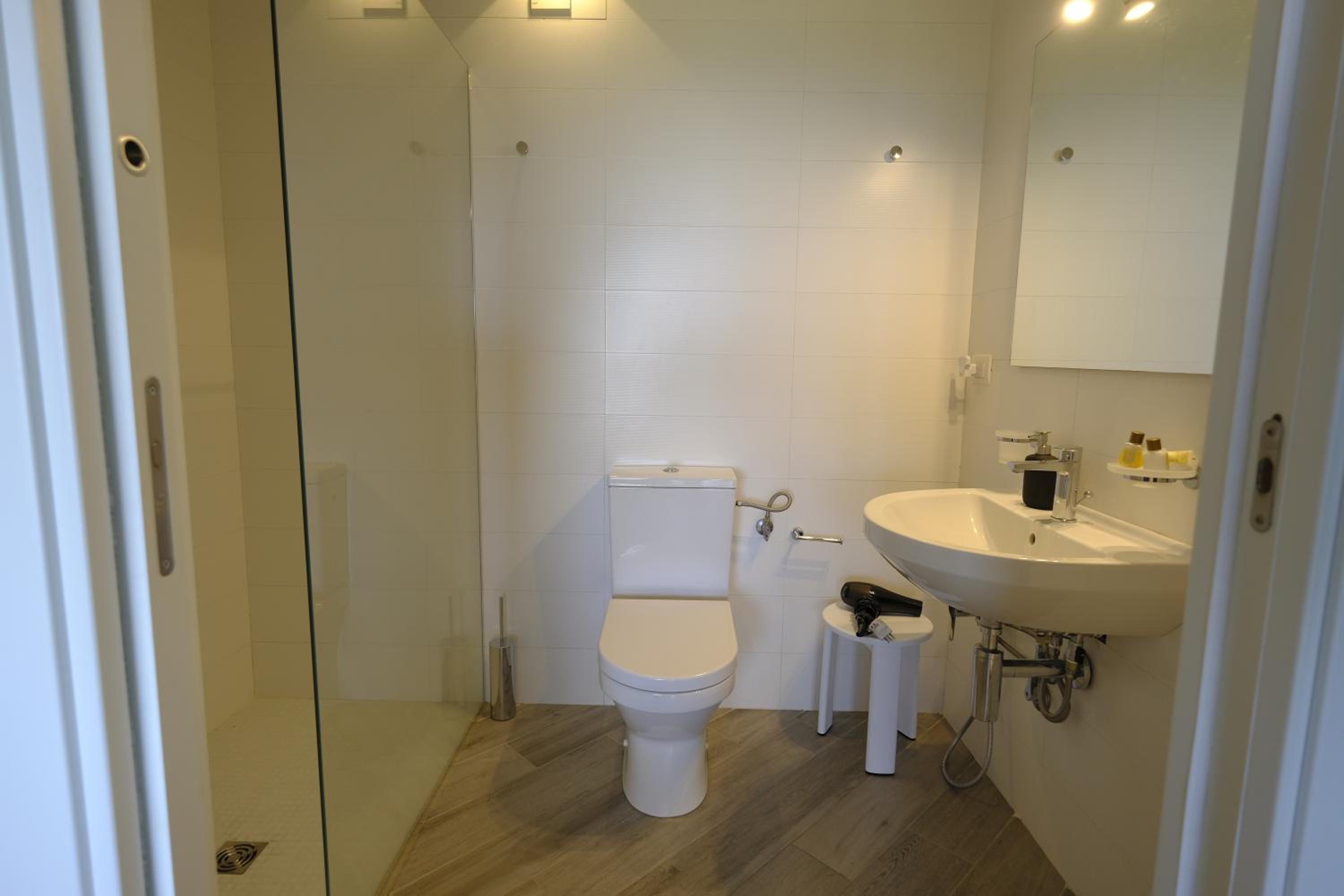 Photo 43
