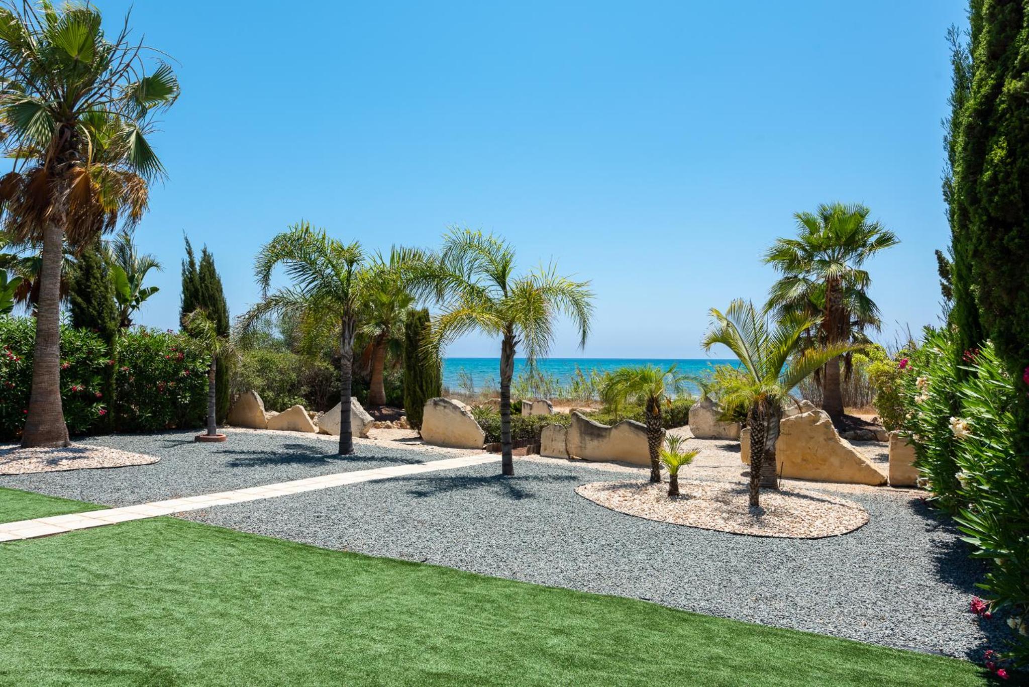 Sea Front Costa Blu by Ezoria Villas view 2
