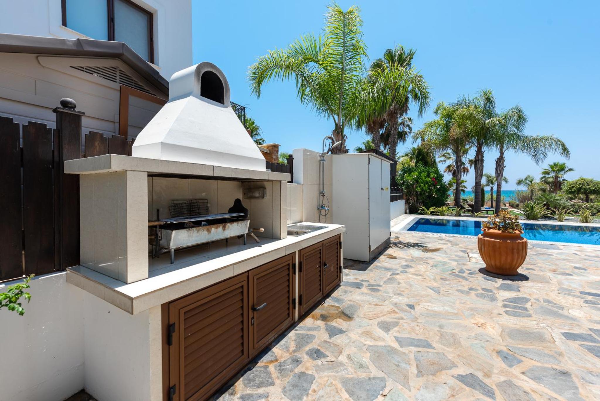 Sea Front Costa Blu by Ezoria Villas view 3