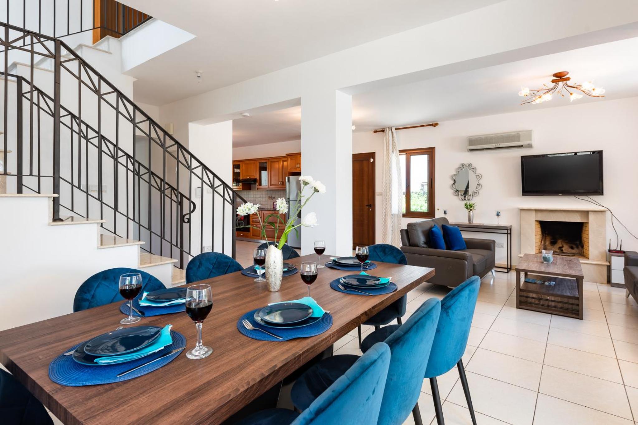 Sea Front Costa Blu by Ezoria Villas view 4