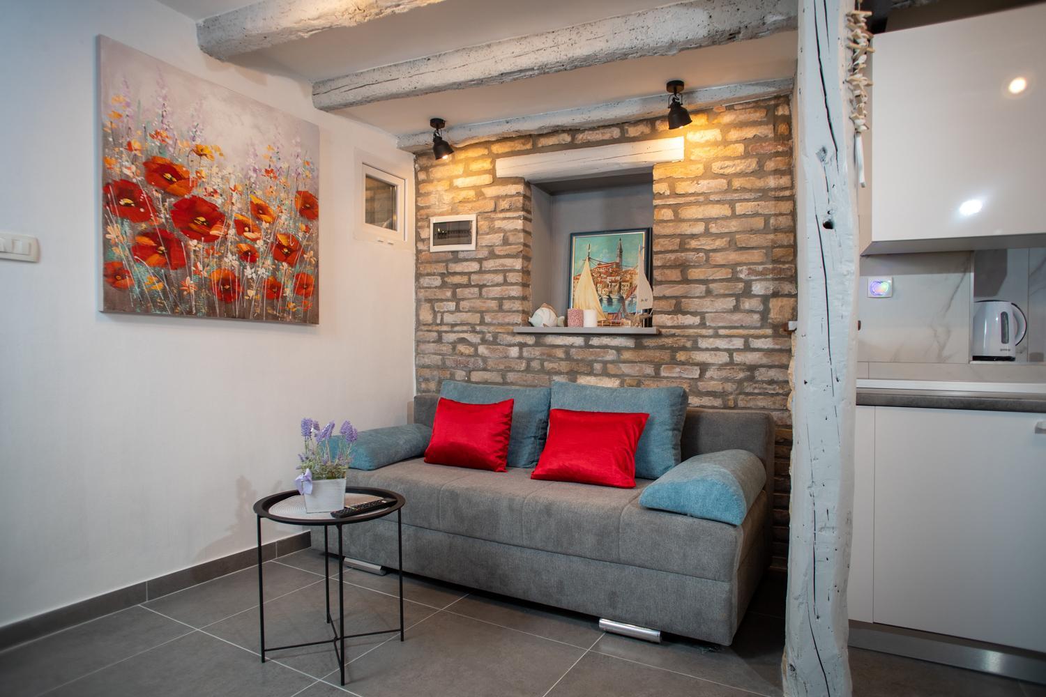 Old Rubinum Apartment view 2