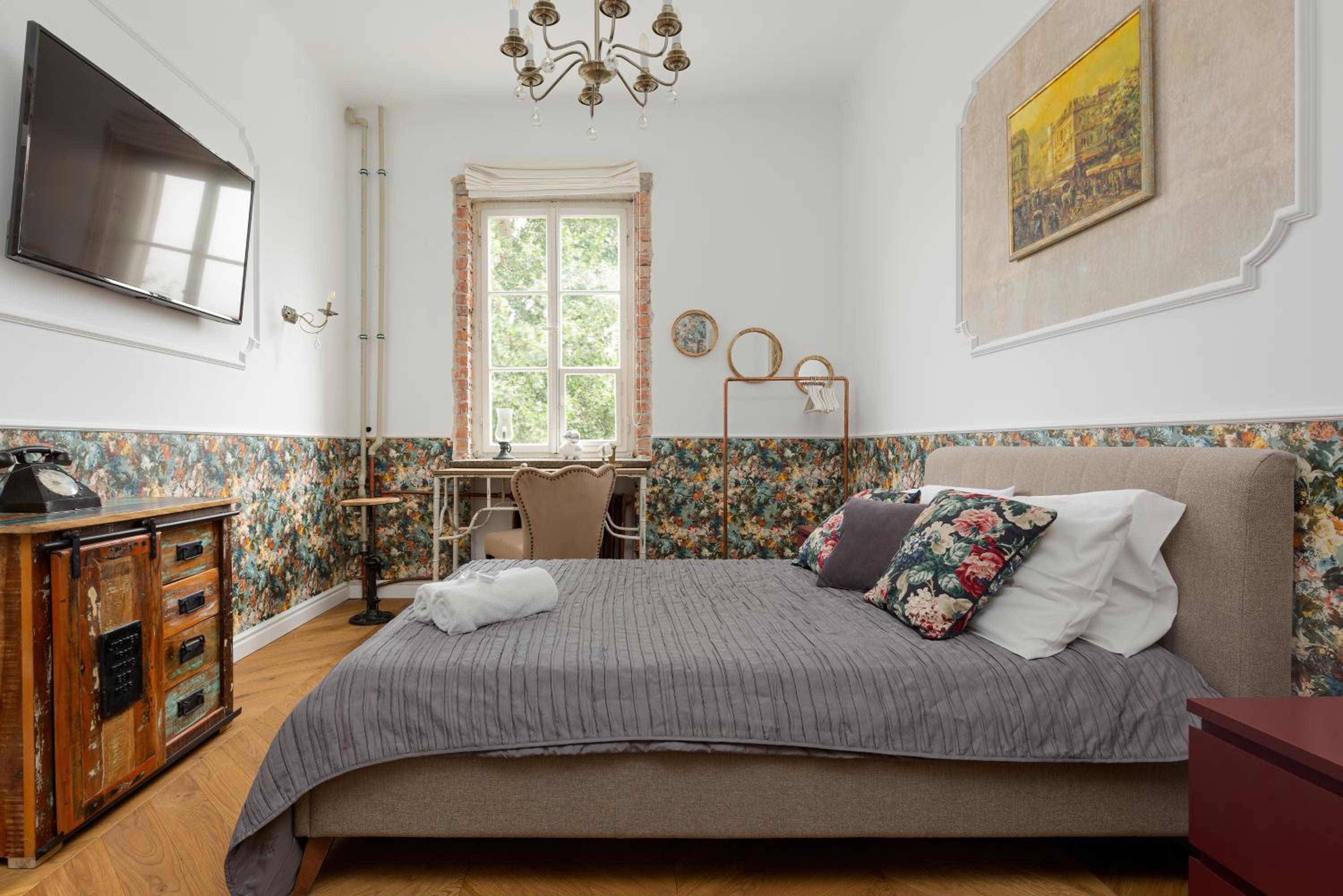 Apartment on the Warsaw Square by Renters view 3