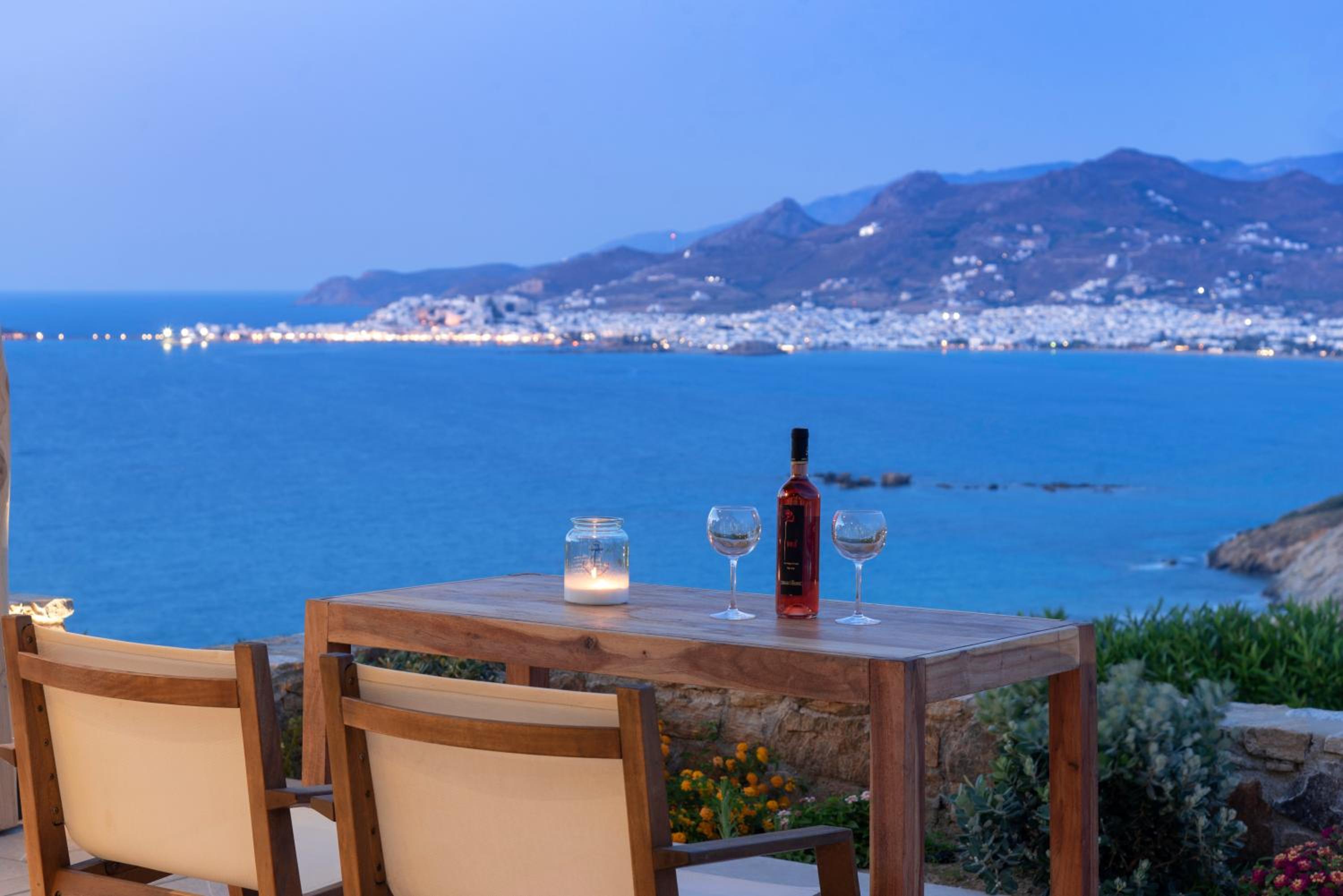 Naxos Rock Villas