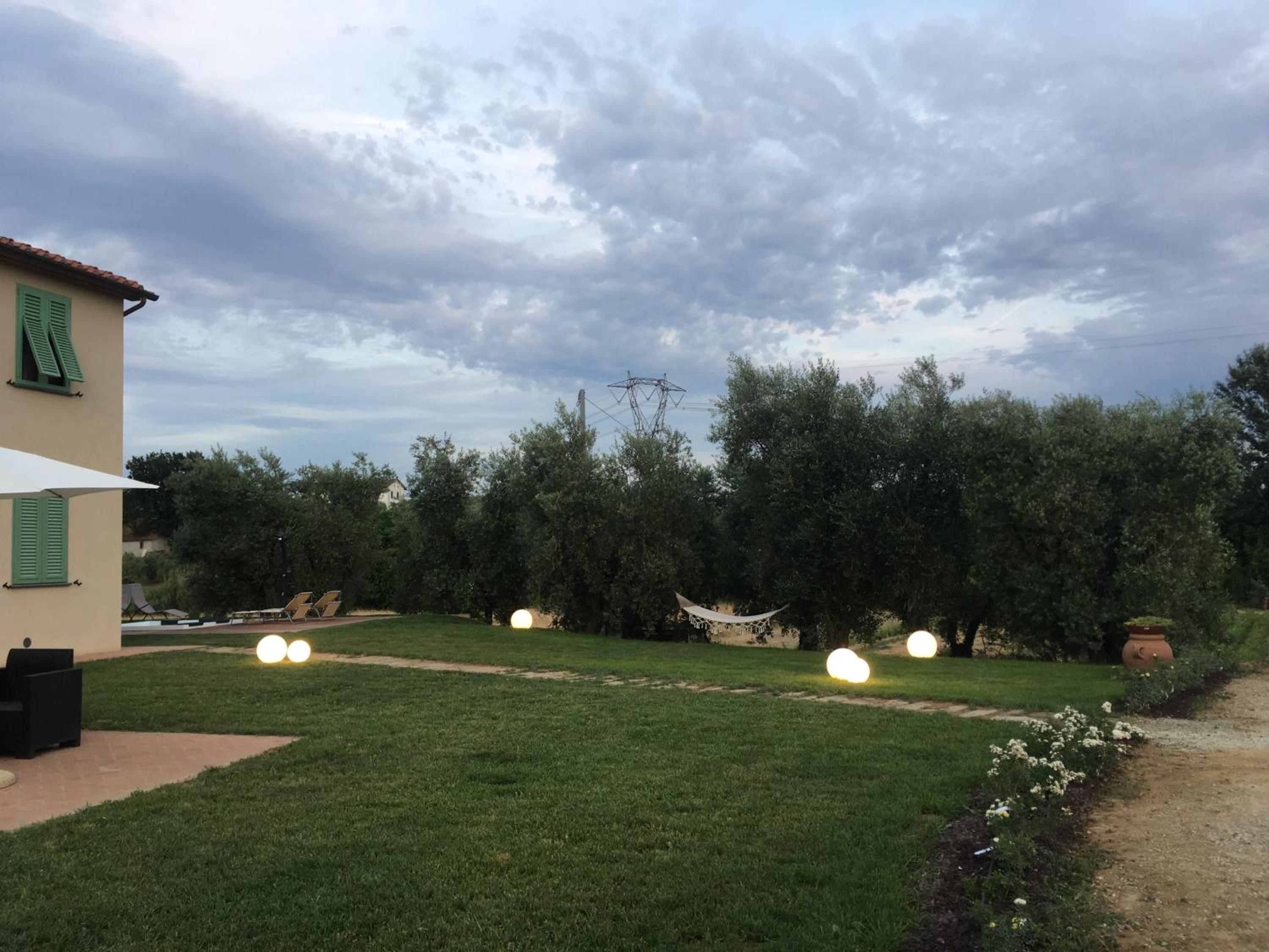Photo 17