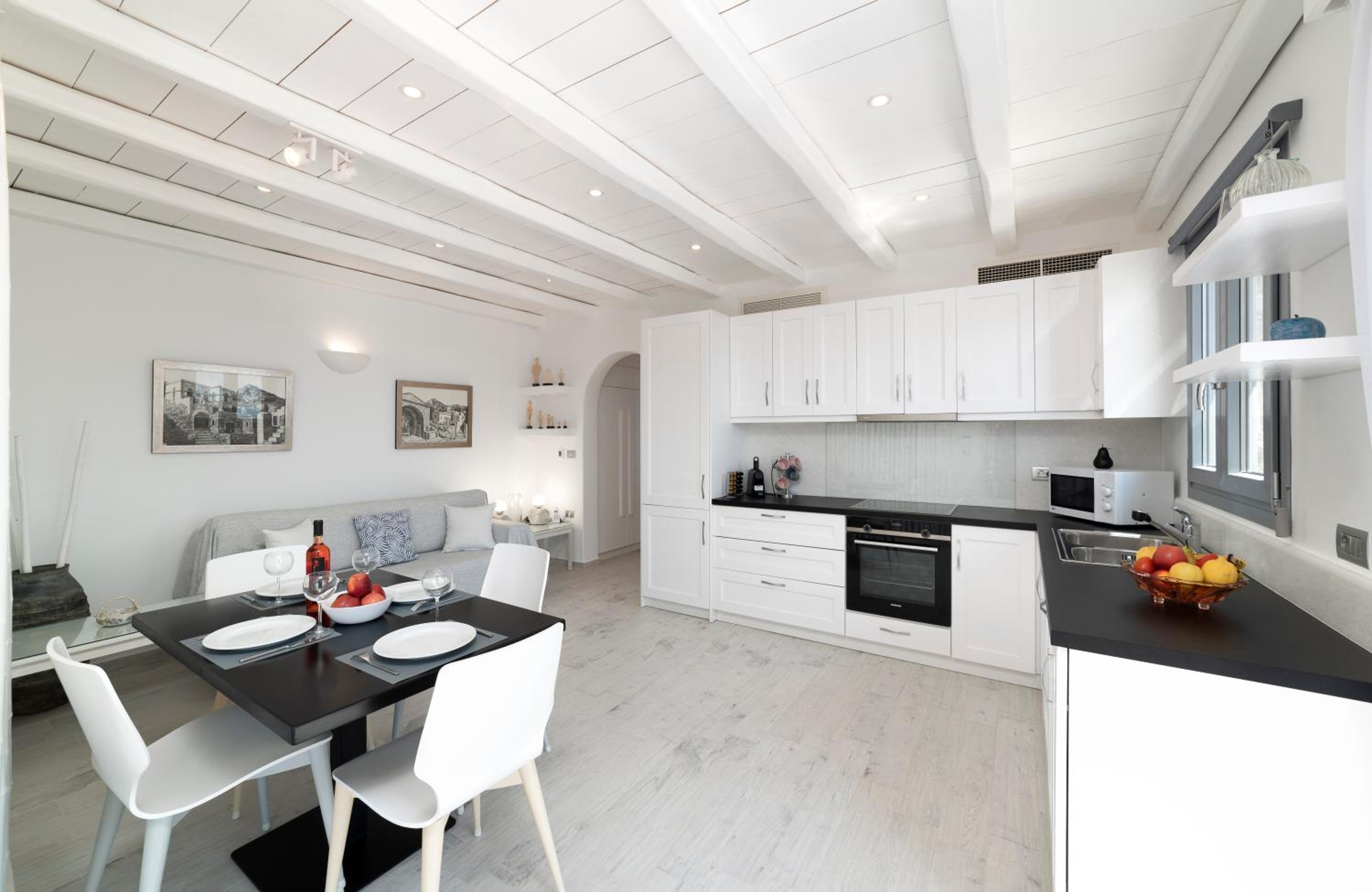 Naxos Rock Villas