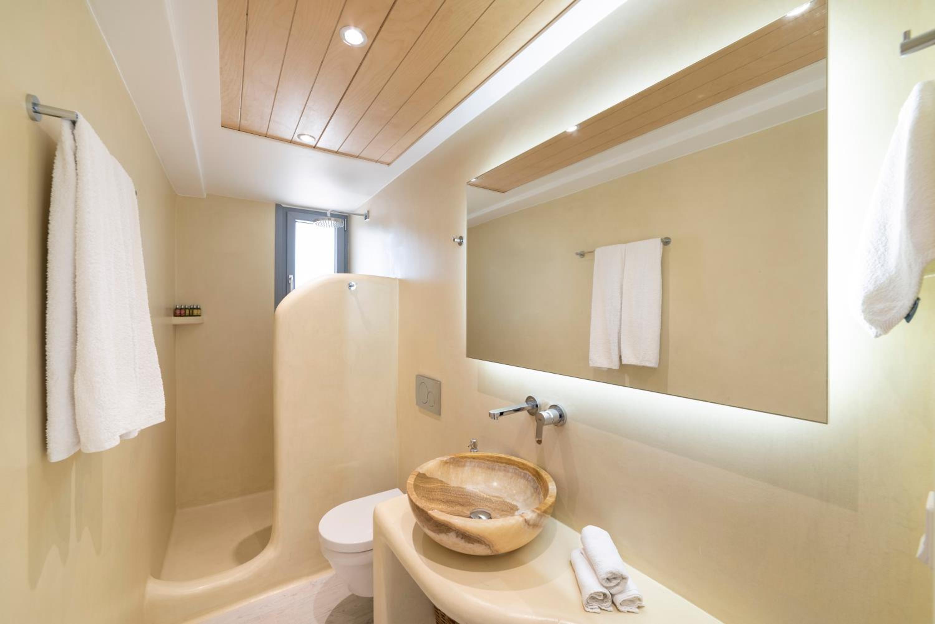 Naxos Rock Villas