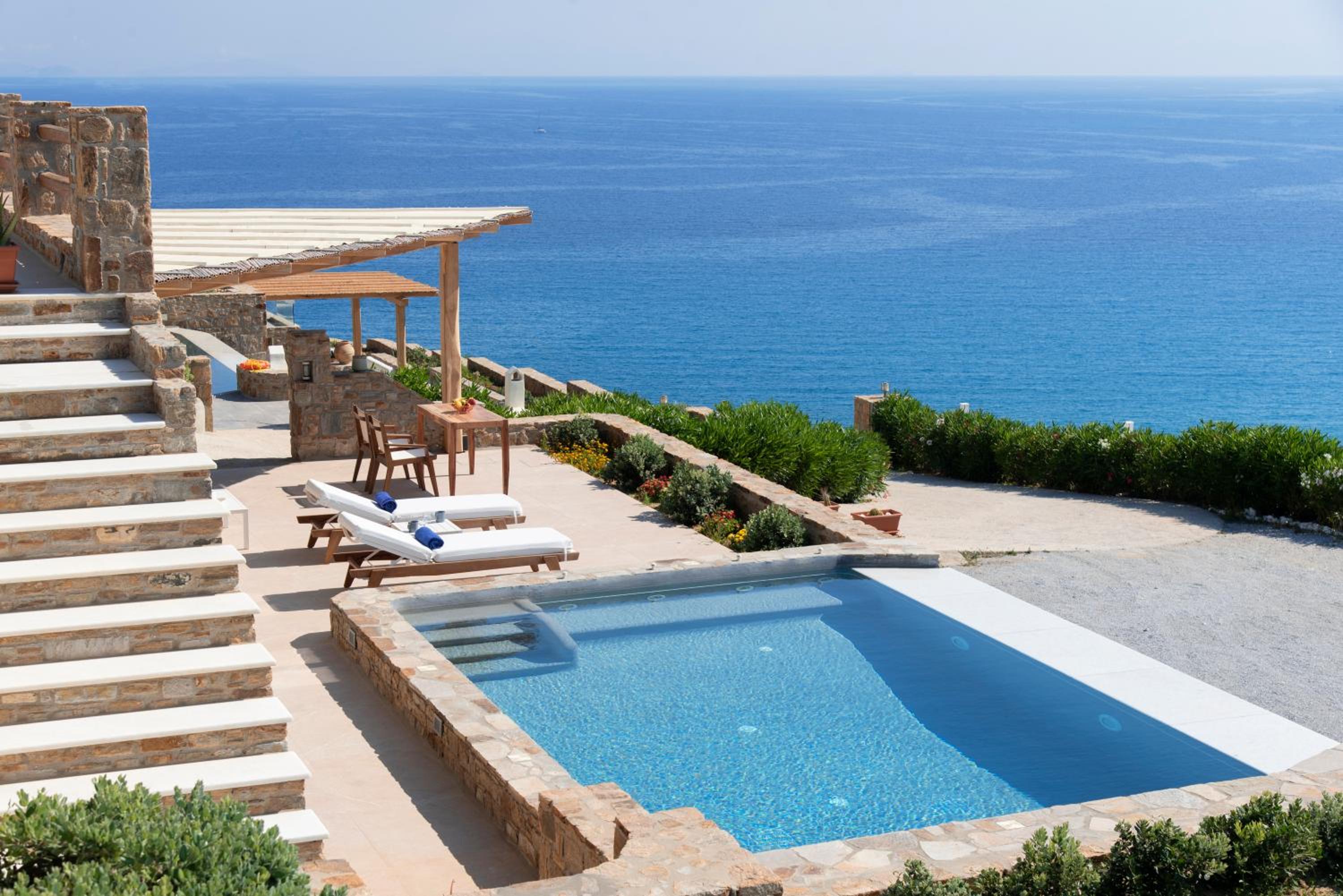 Naxos Rock Villas