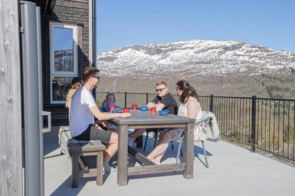 Fosskamben 1 Moderne hytte ikkje langt frå Sogndal