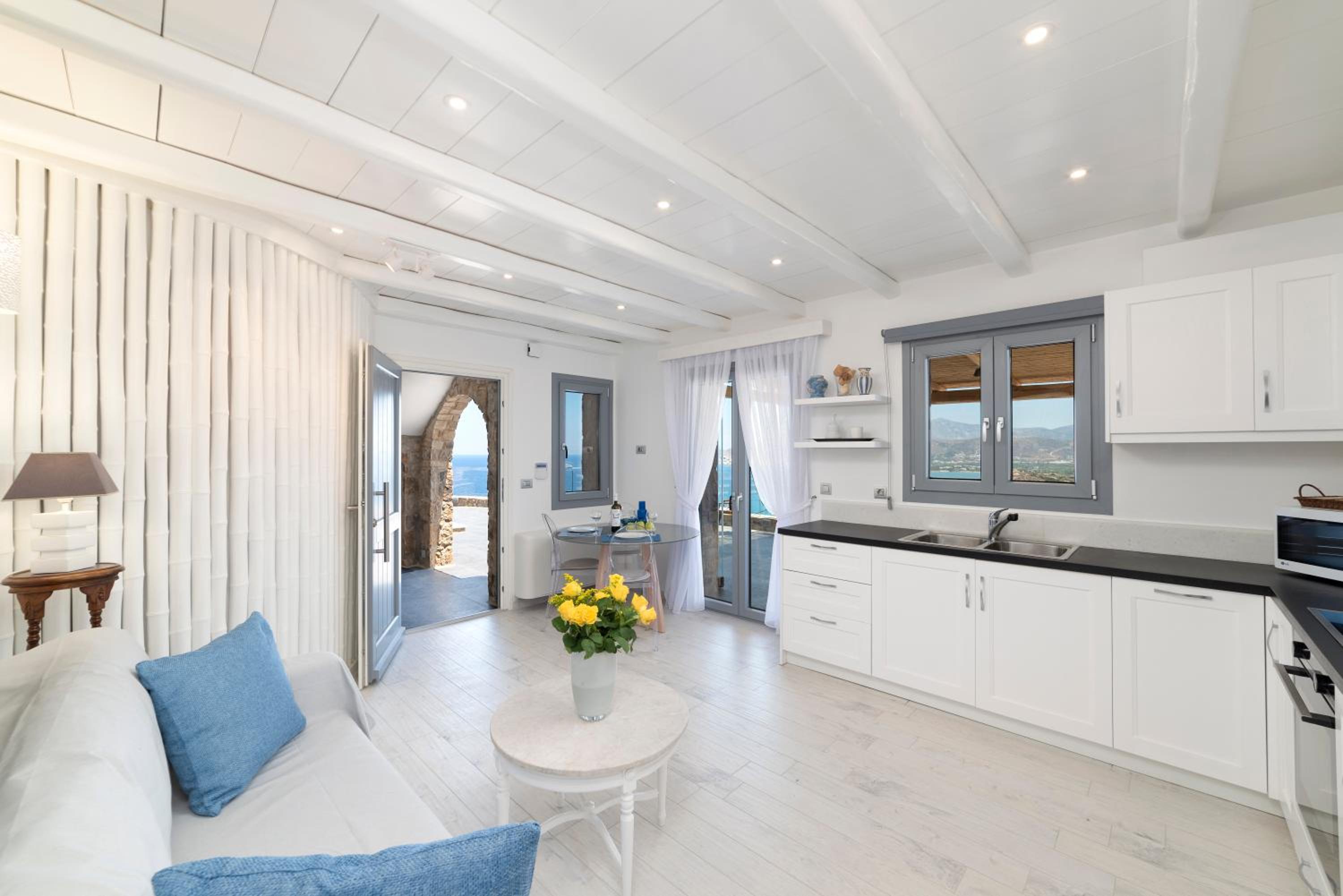 Naxos Rock Villas