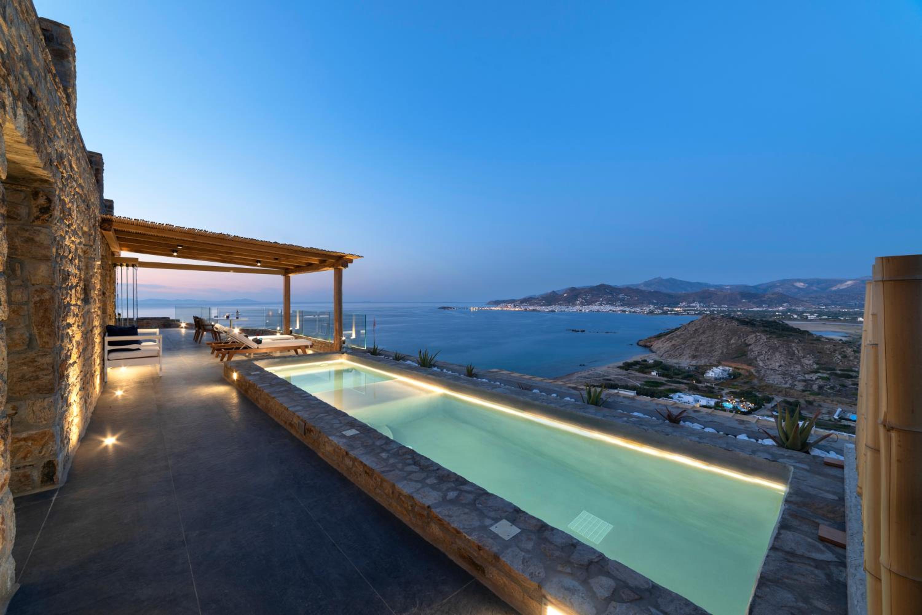 Naxos Rock Villas